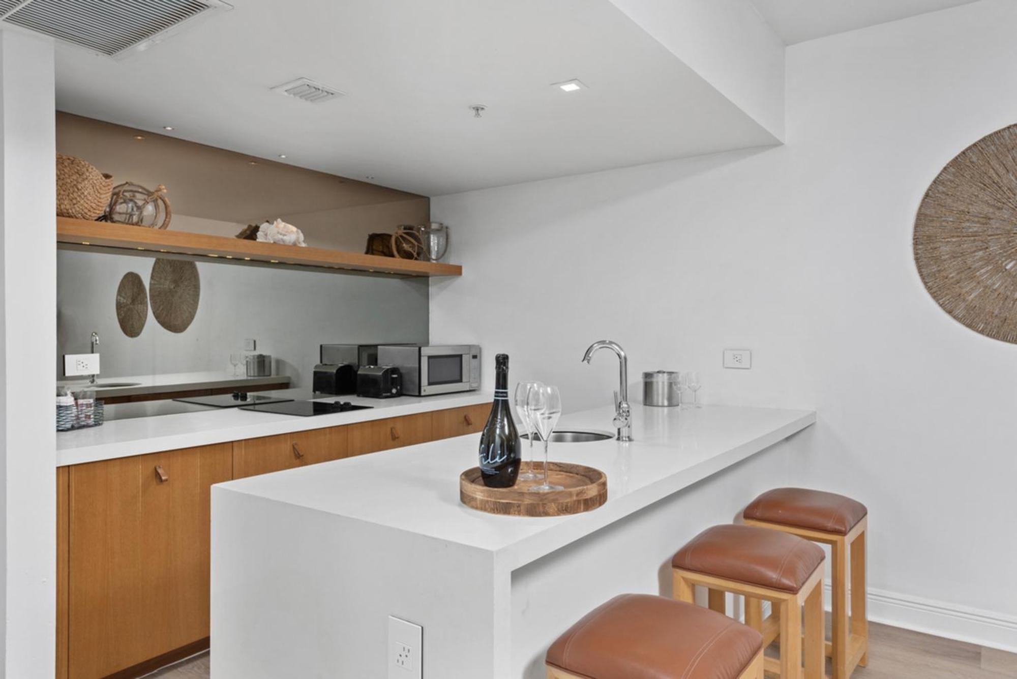 Bentley South Beach Hotel 4*