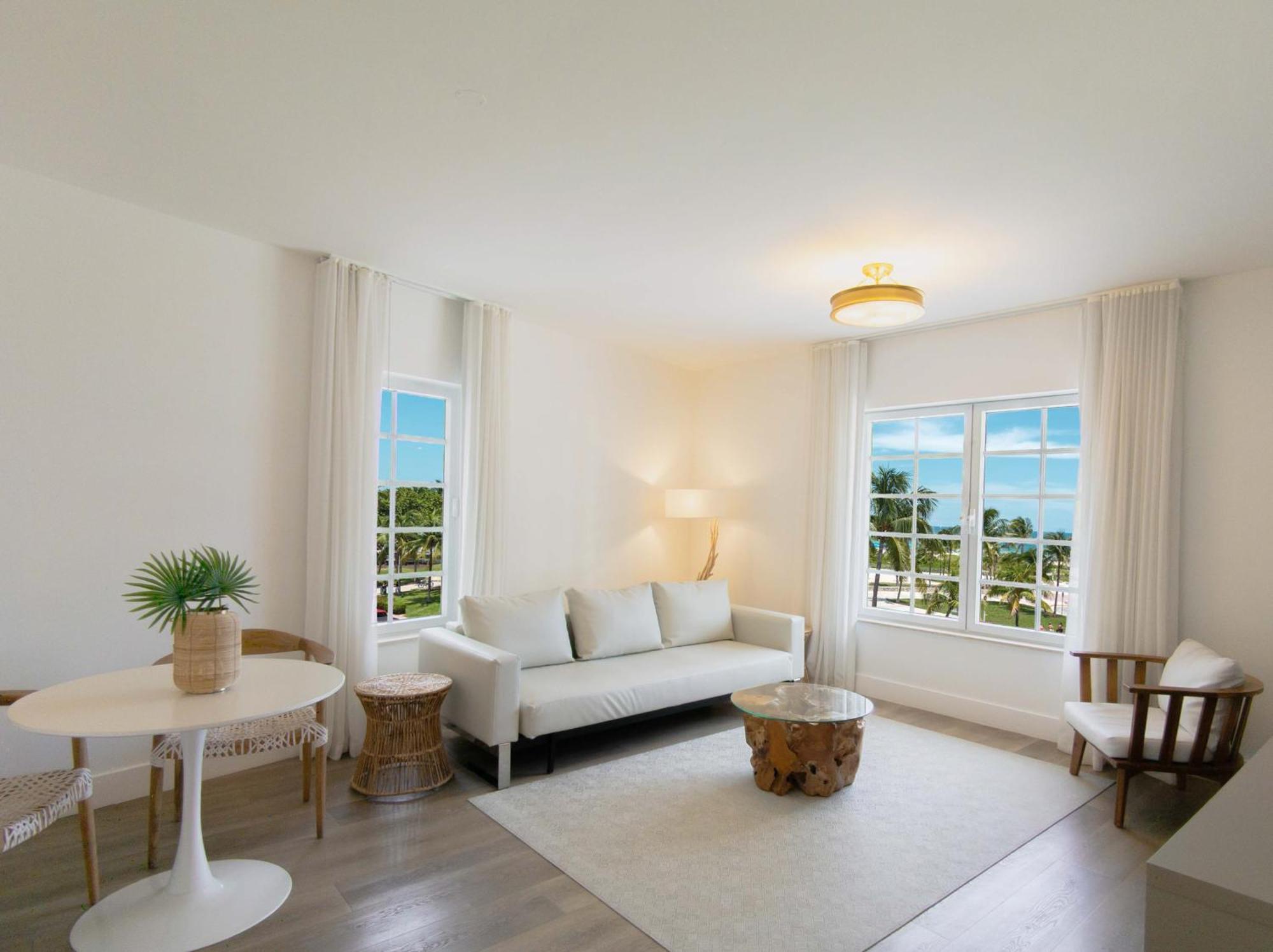 Hotel Bentley South Beach 4*