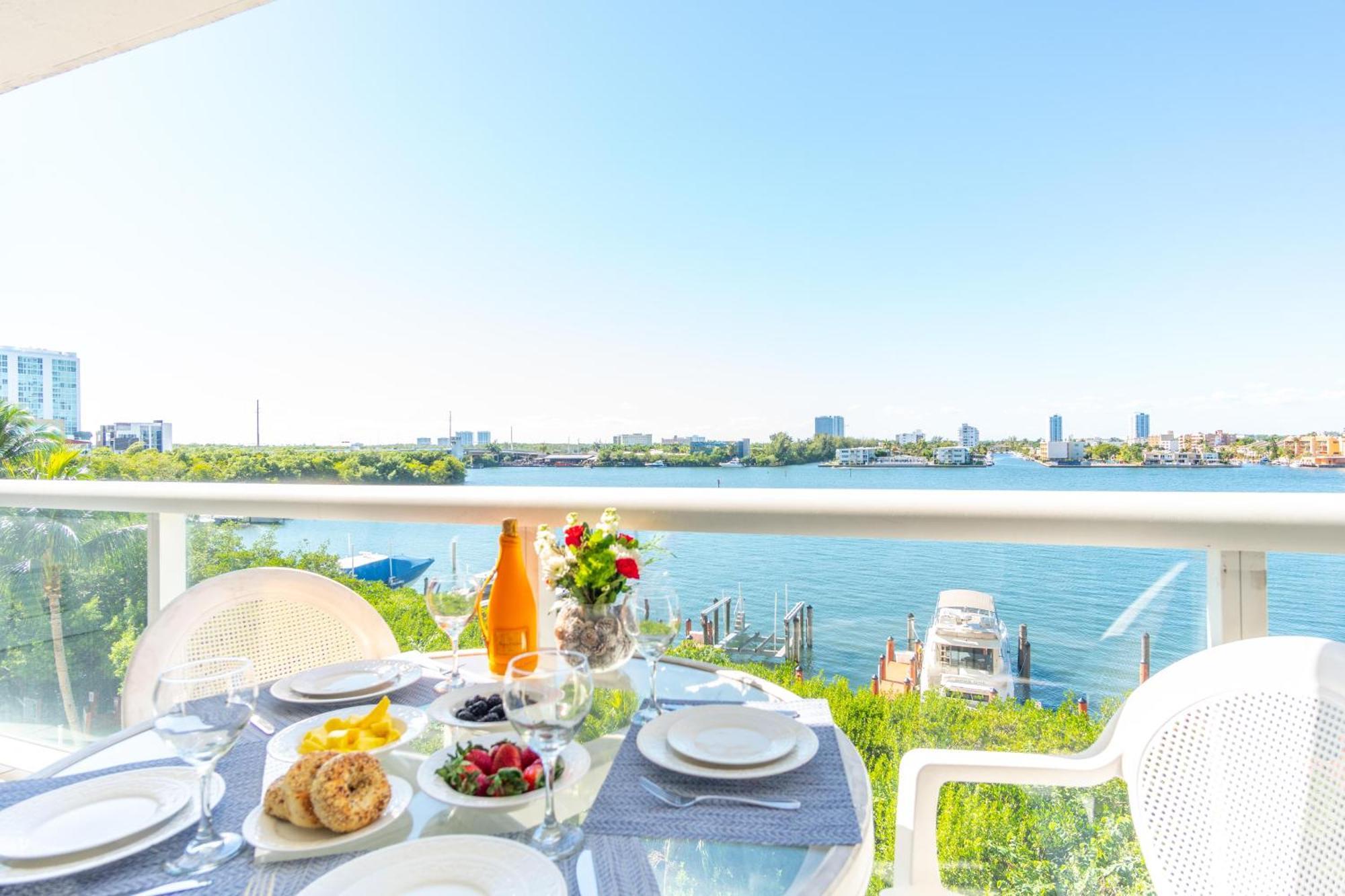 Golden Bay 53 Apartment Miami Beach
