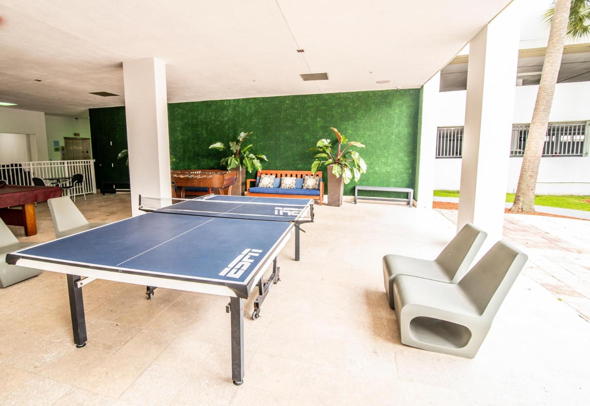Spacious Of 2br - 2bth Near Of The Great Price Apartment *