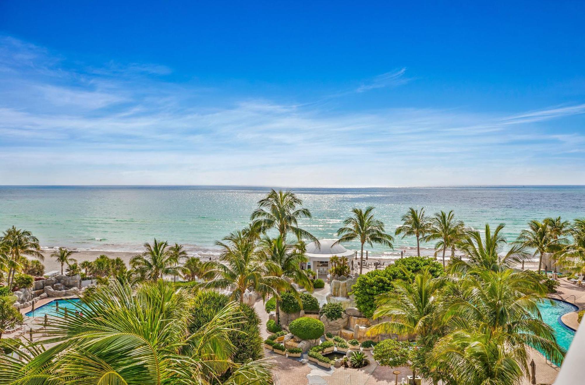 Luxury With Ocean Front View Miami Beach