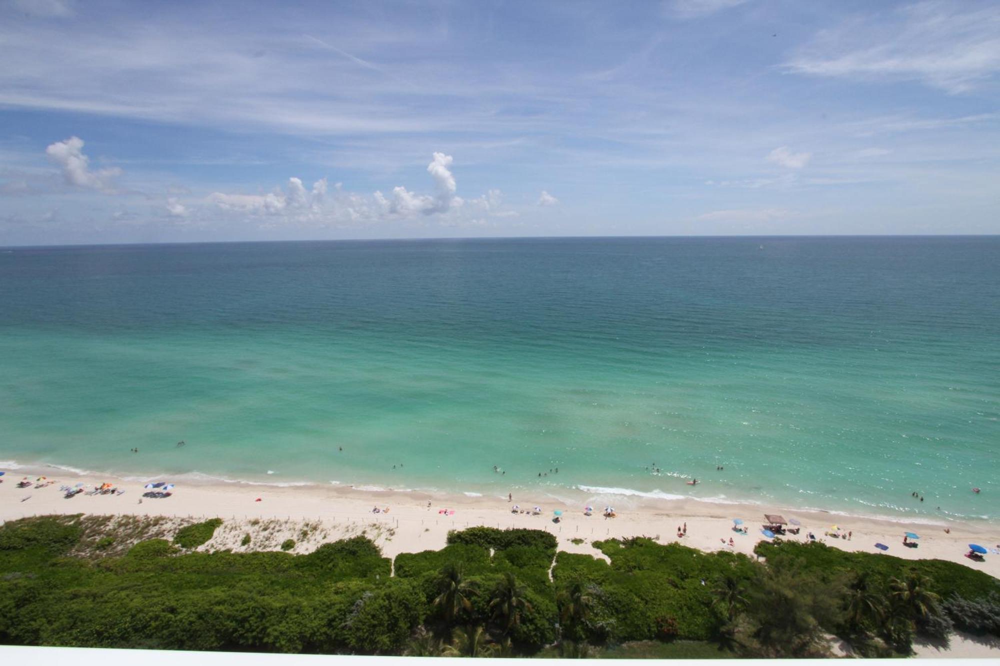 Holiday home Castle Ph2 Balcony Oceanfront Condo, Access, Pool, Tennis, Free Parking