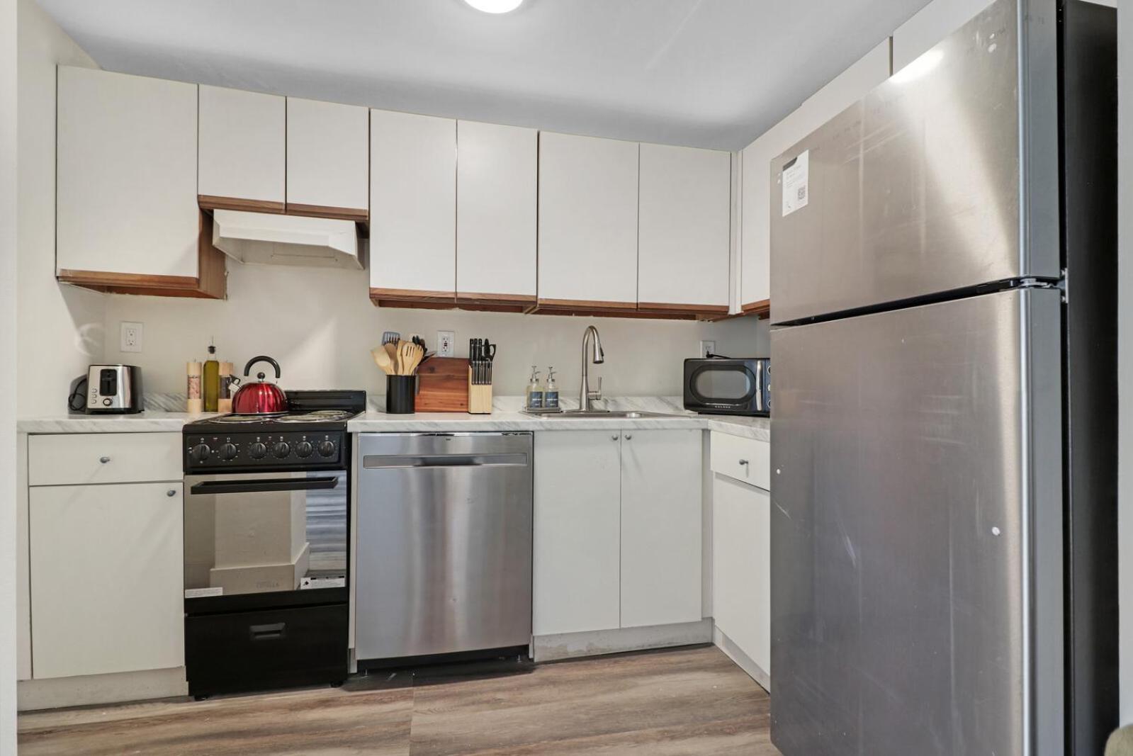 Apartment Roami At The Alamac *