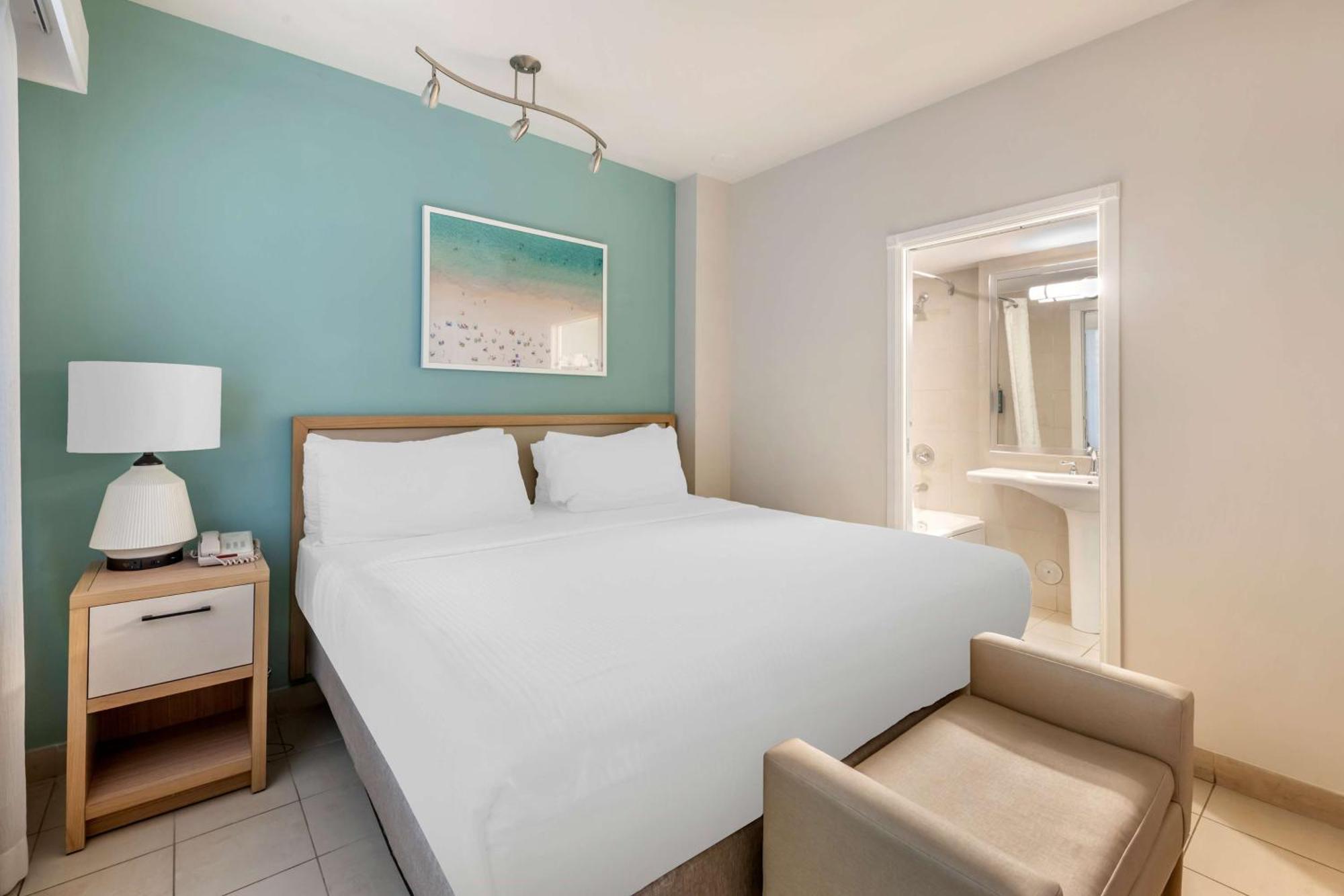 Hilton Vacation Club Crescent On South Beach Miami 3*