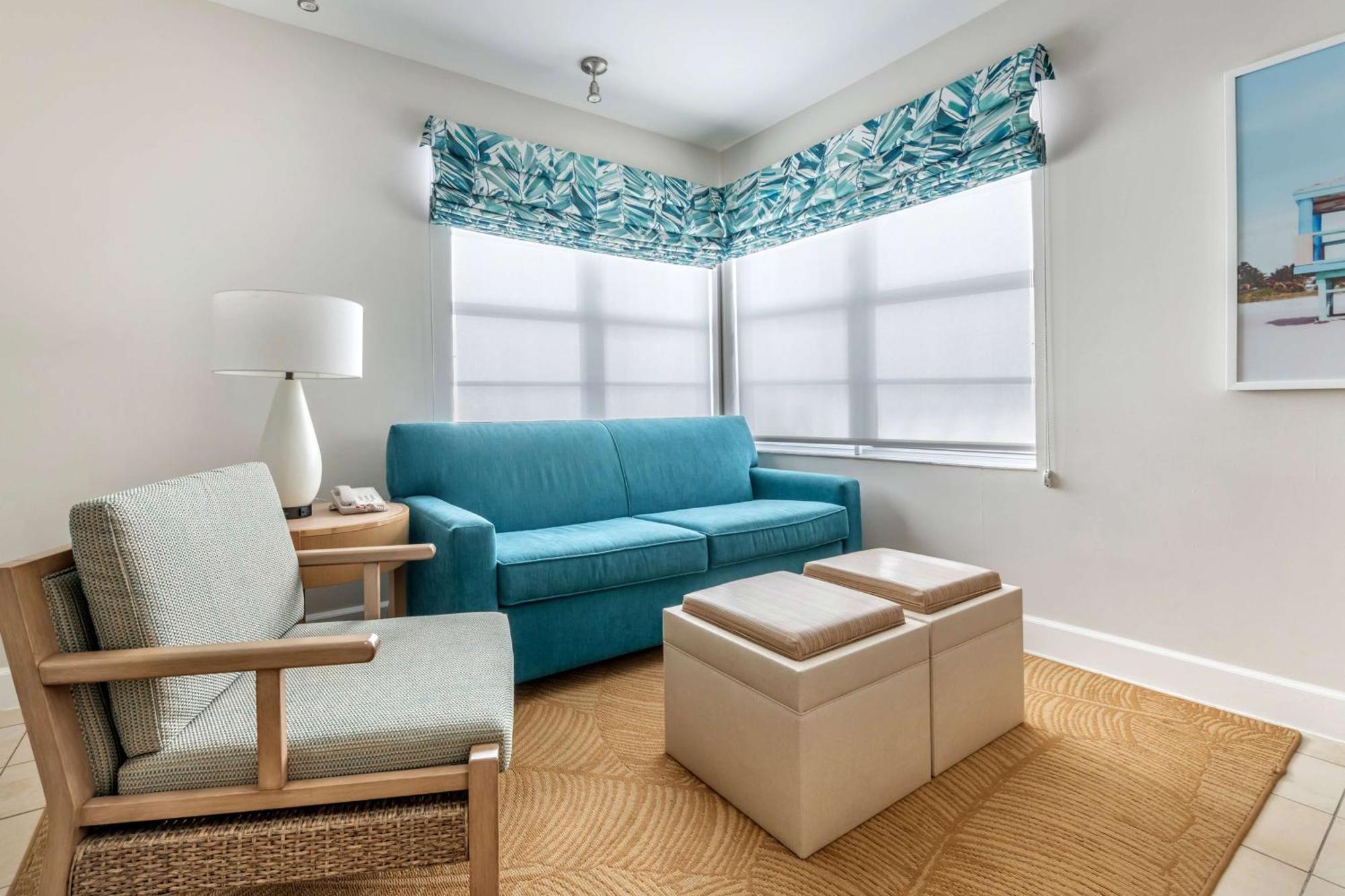 Hilton Vacation Club Crescent On South Beach Miami Hotel Miami Beach