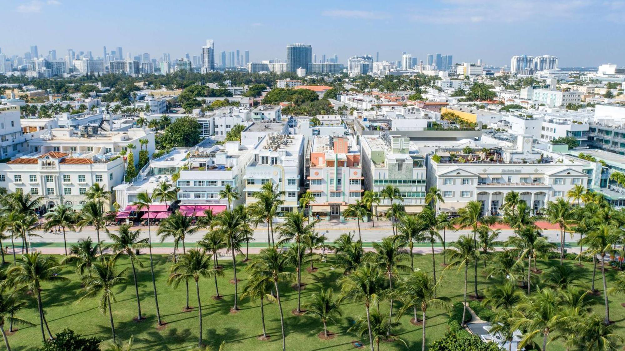 Hilton Vacation Club Crescent On South Beach Miami