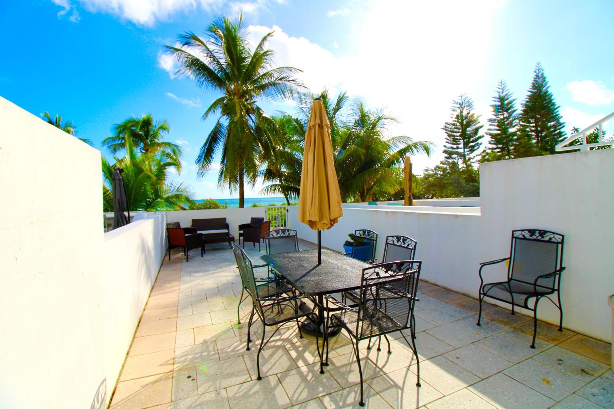 Castle Th14 * Miami Beach