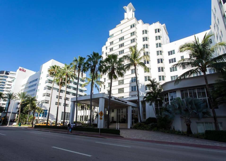Just 1 Block From The Beach! * Miami Beach