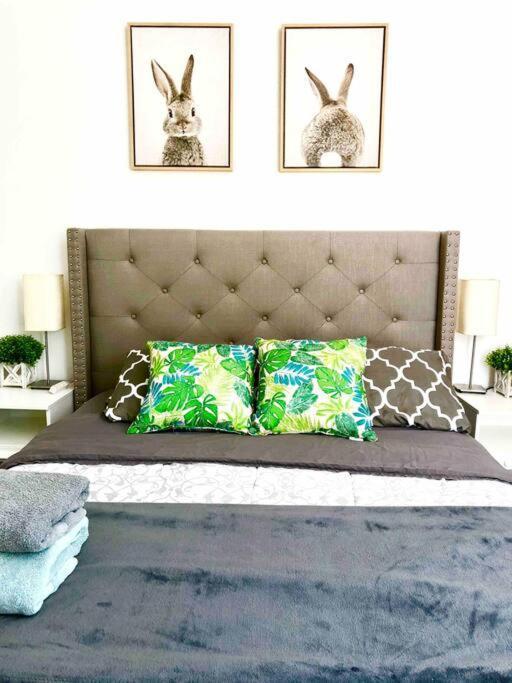 Just 1 Block From The Beach! Apartment *