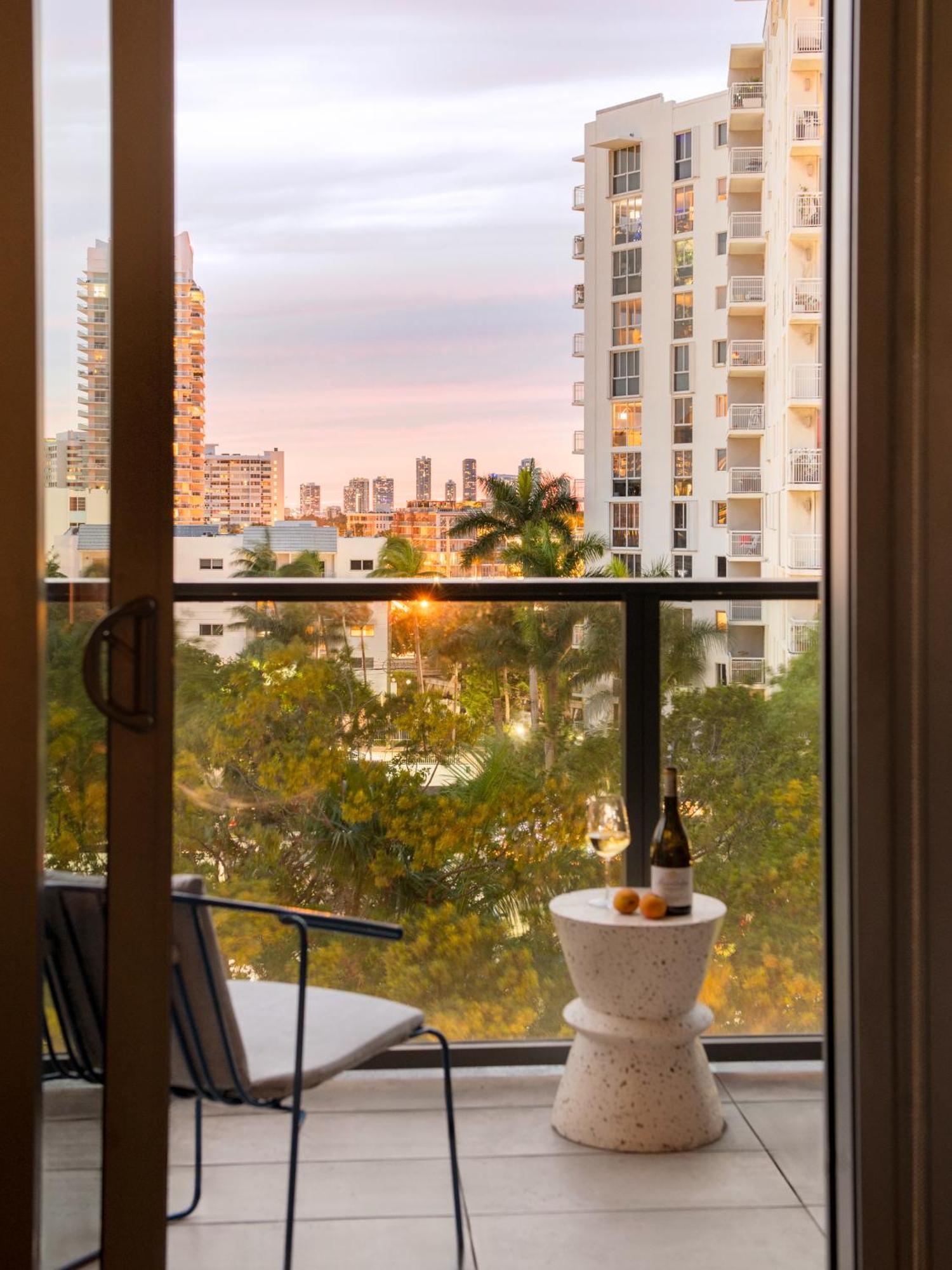 Sonder 17west Aparthotel