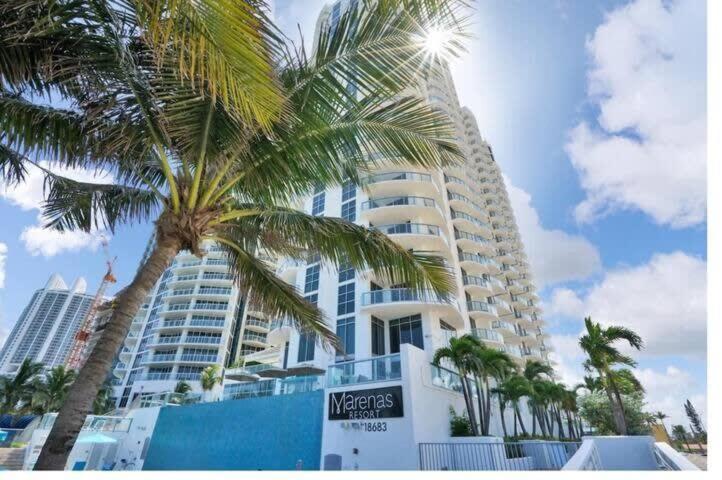 Beachfront - Pool - Ocean View Balcony- Gym * Miami Beach