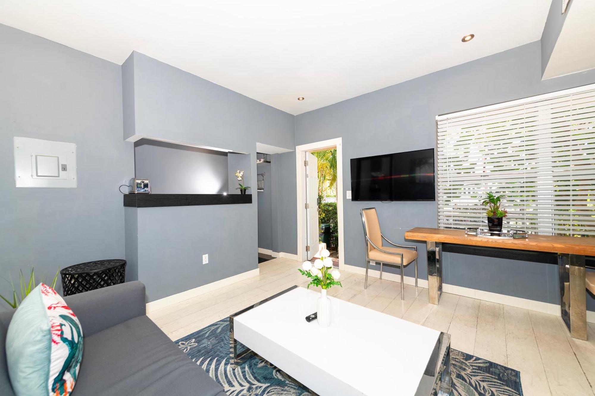 Miami 550 Apartment