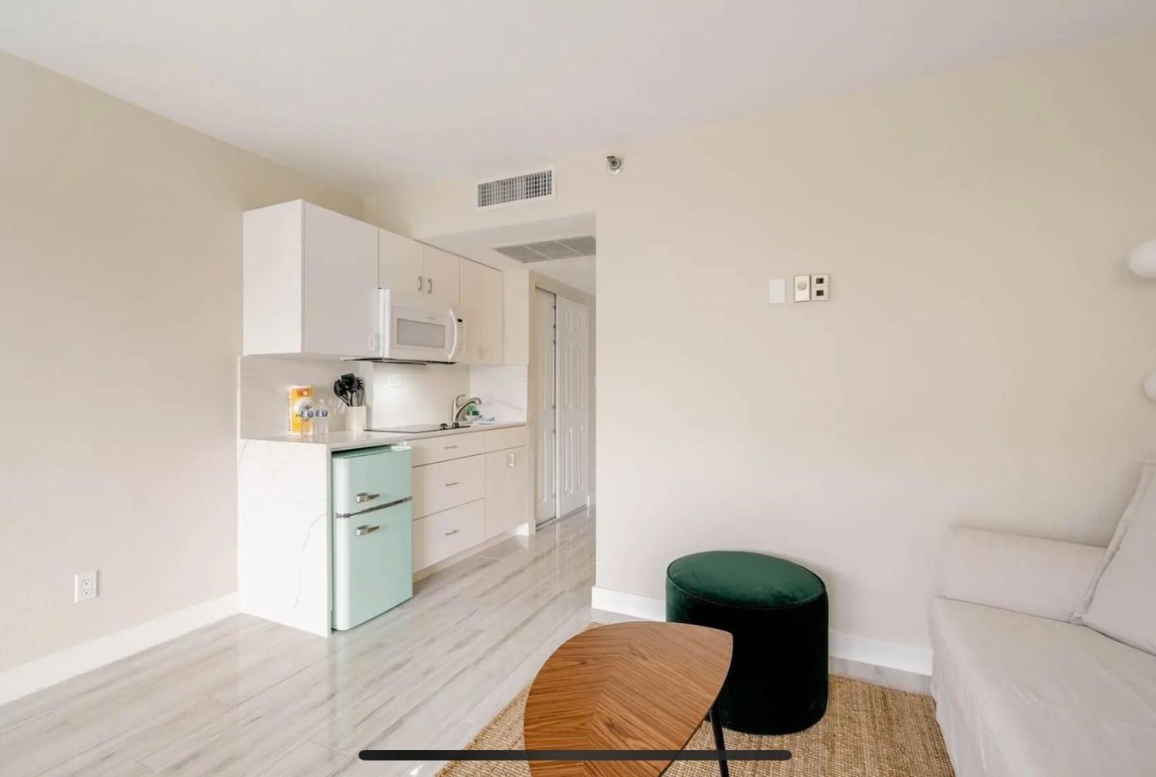 Pristine Beach Studio Miami Beach
