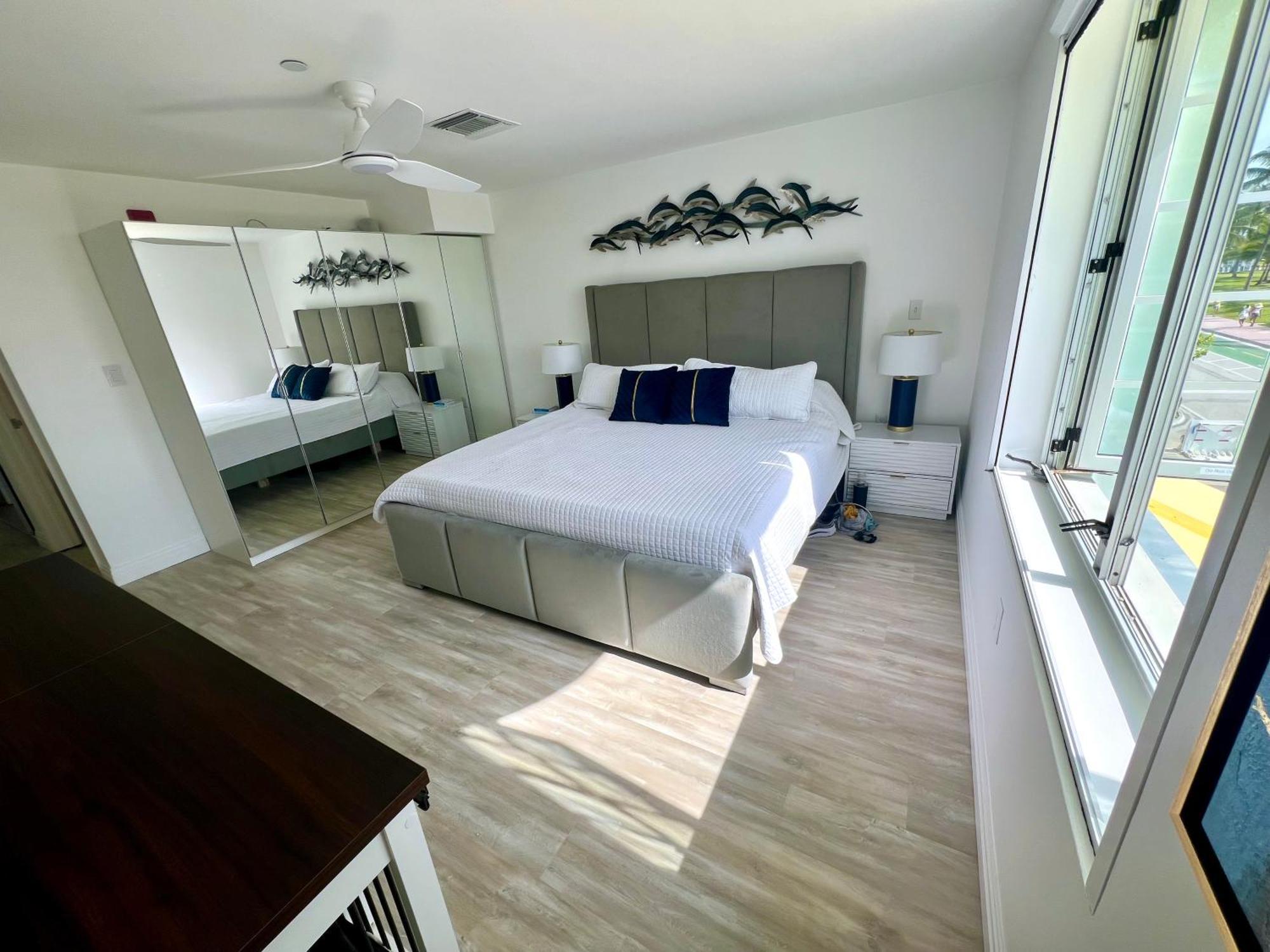 Wow! Location! Unit! New Renovated South Ocean Front * Miami Beach