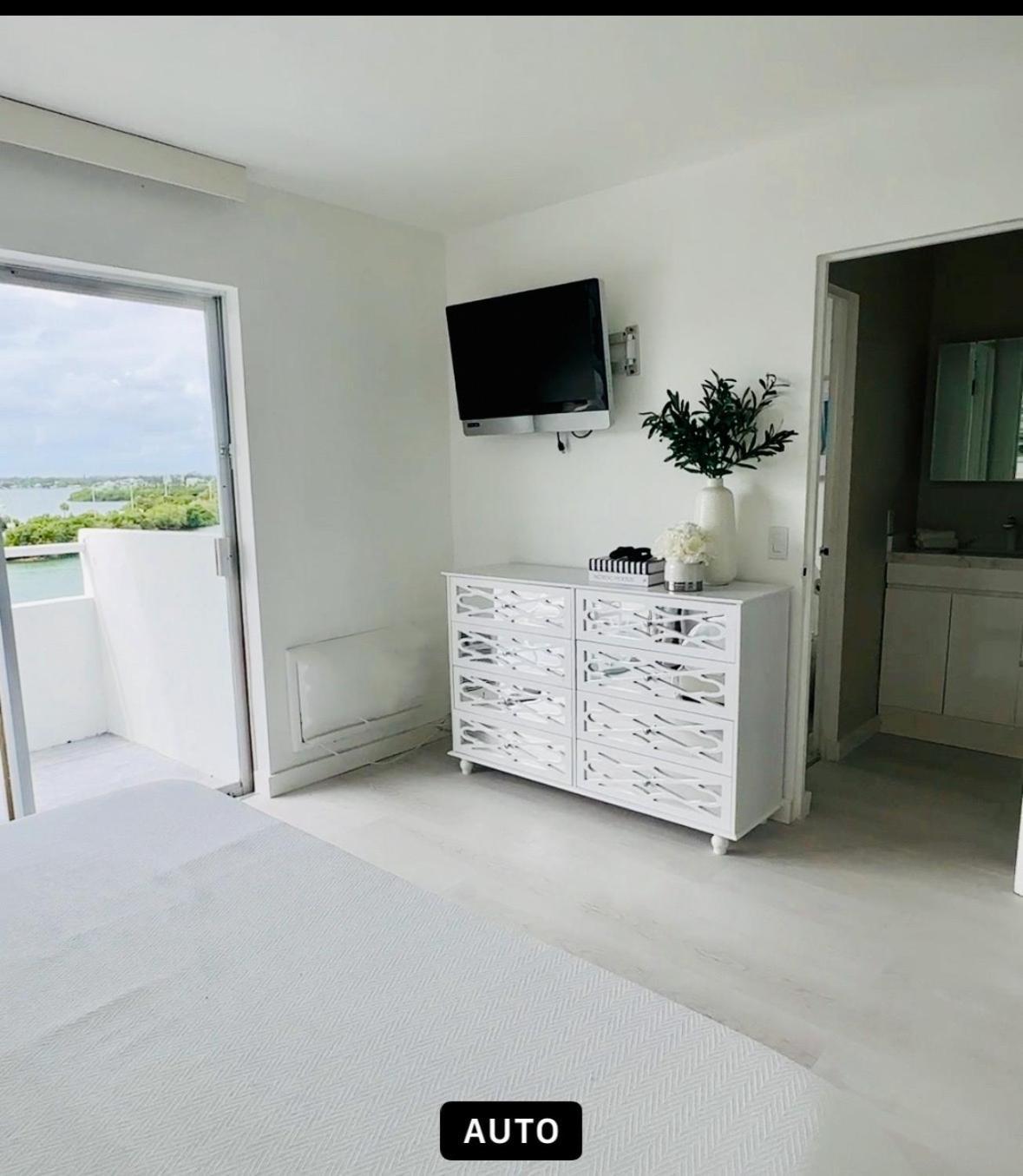 Stylish Place With Amazing Views Miami Beach
