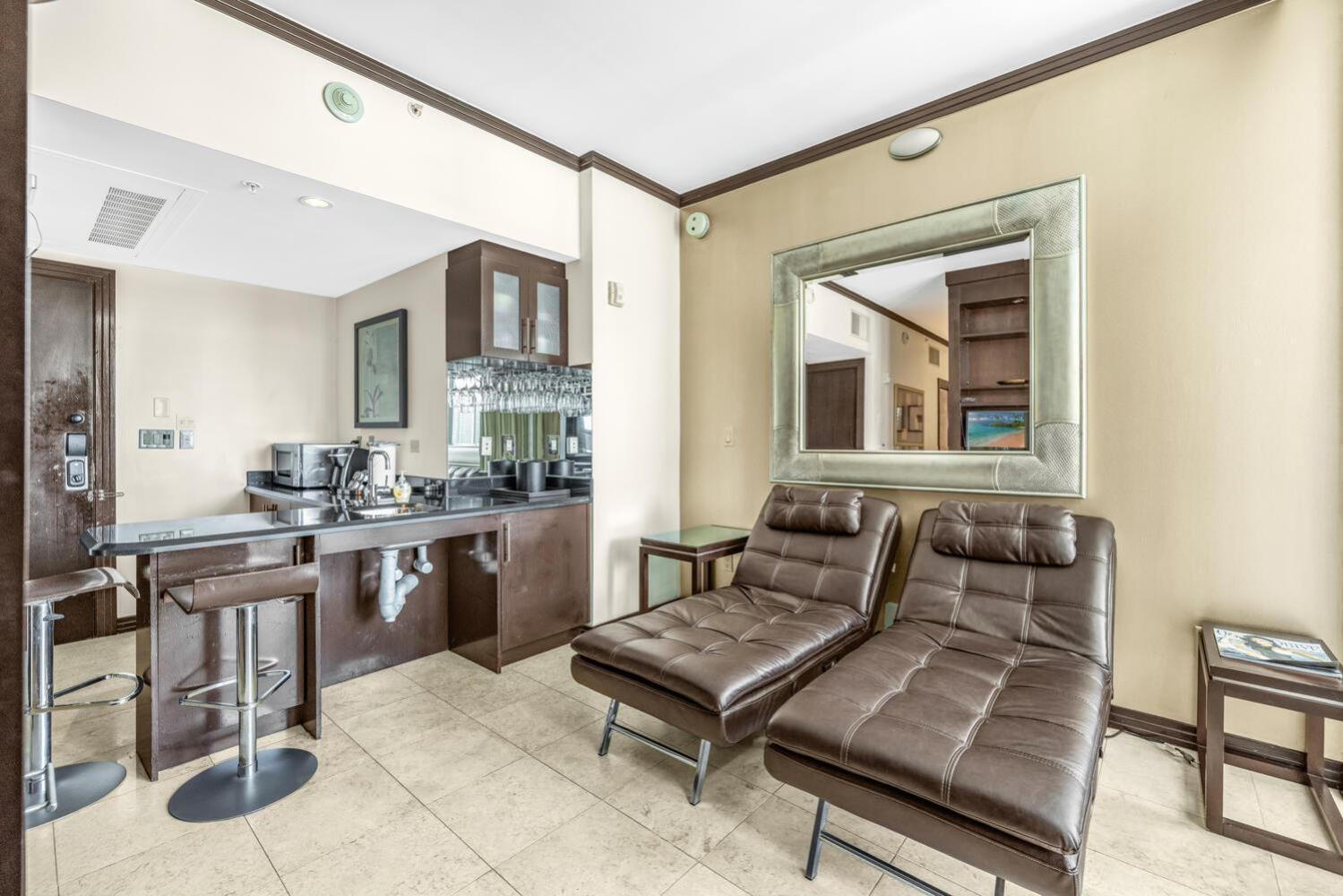 Apartment Large On Ocean Drive With Direct Access To The