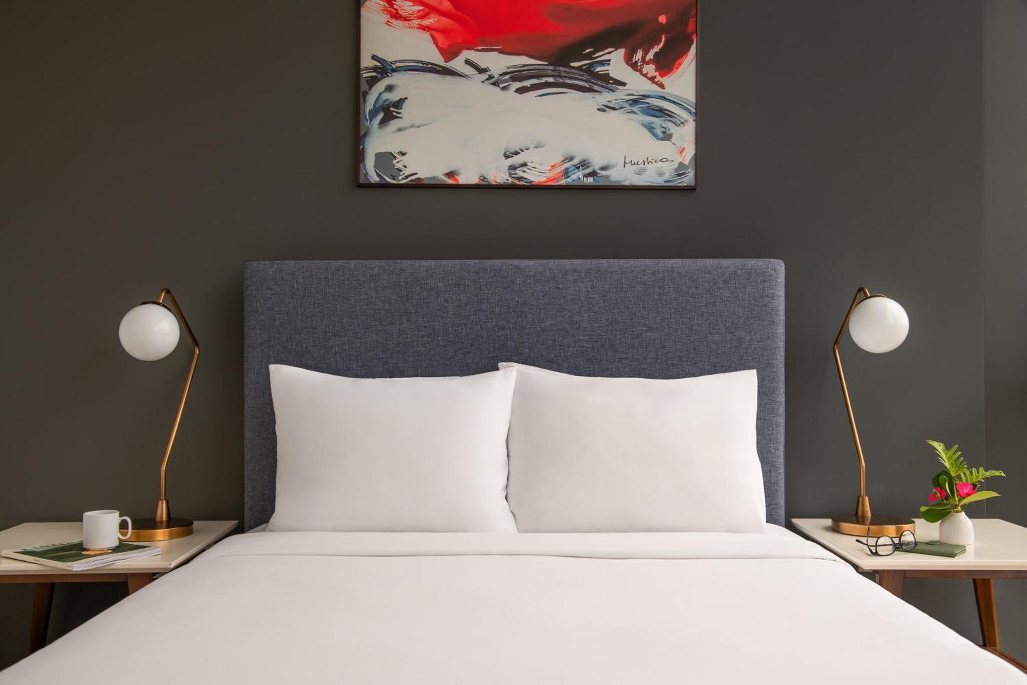 Sonder 17west 3*