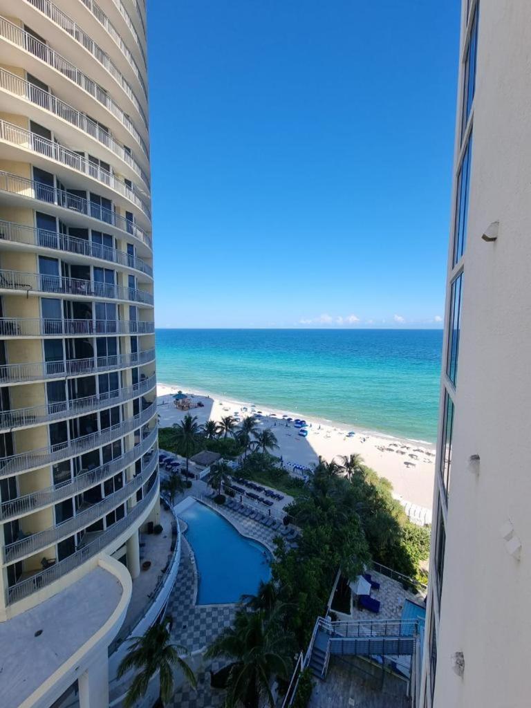 Apartment On The Ocean Miami Beach