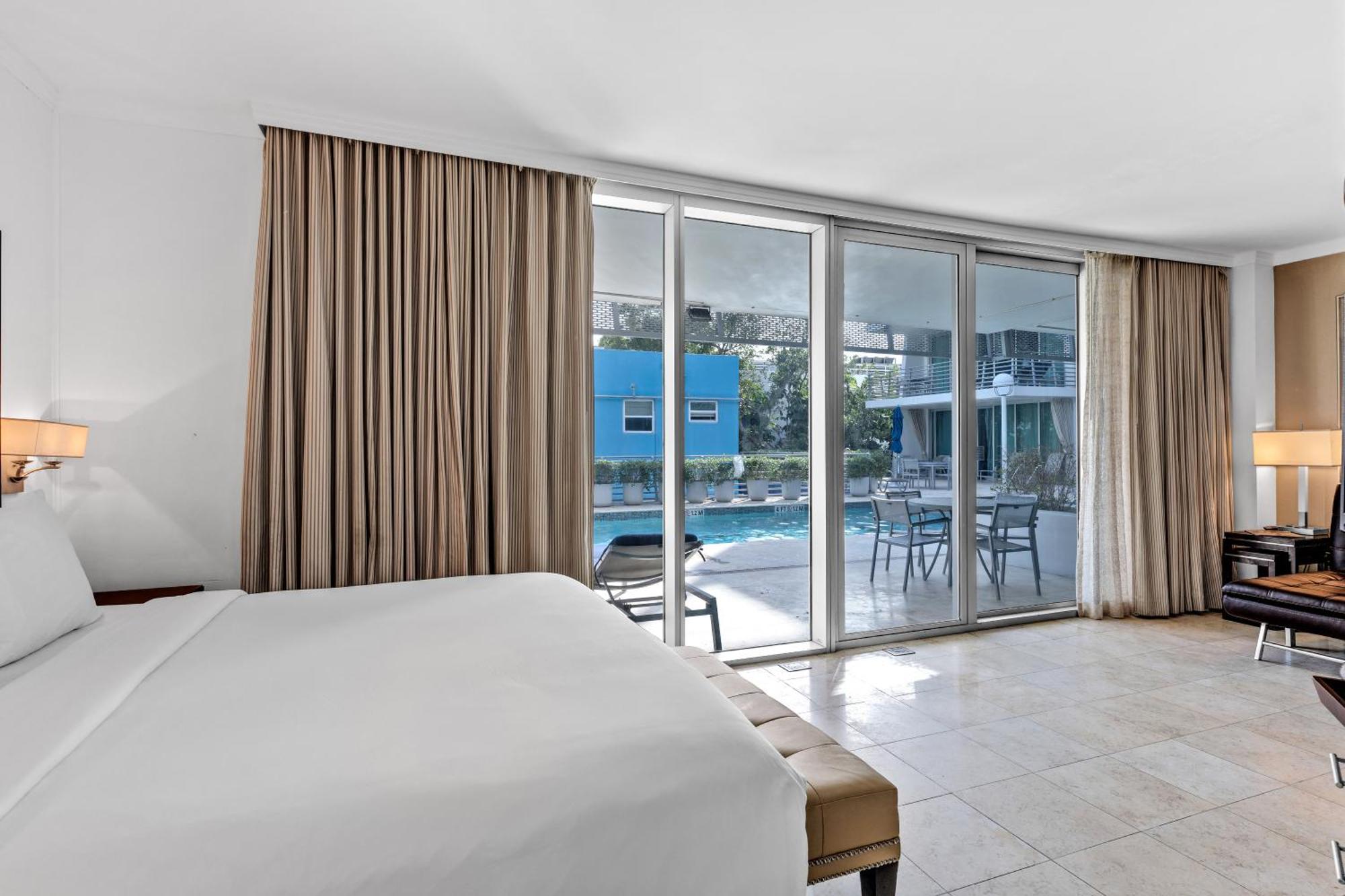 Large On Ocean Drive With Direct Access To The Apartment *