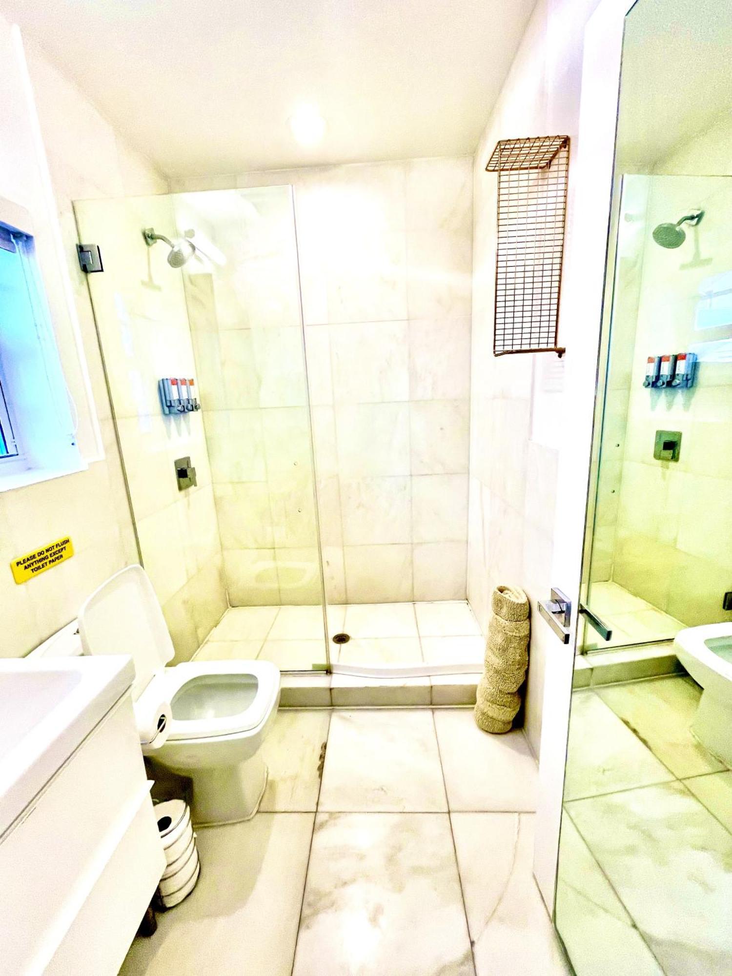 20 Guests Luxurious South