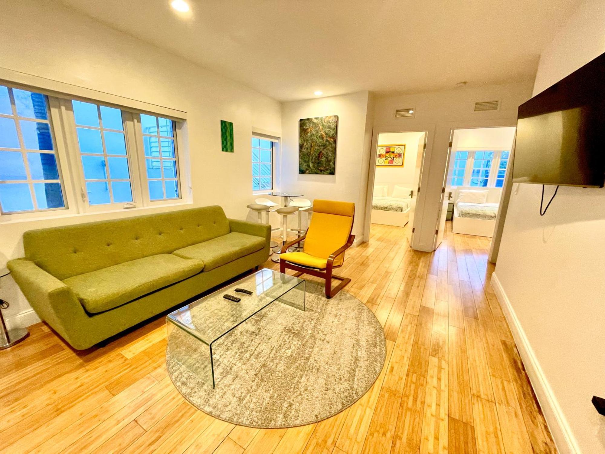 20 Guests Luxurious South Miami Beach