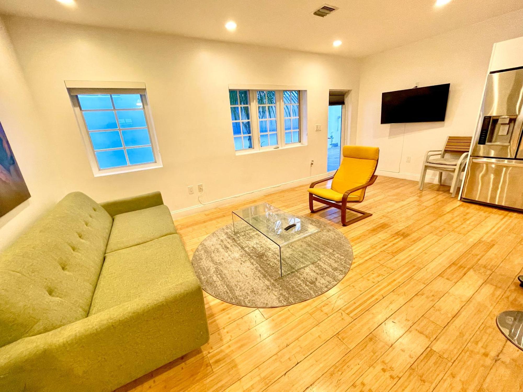 20 Guests Luxurious South