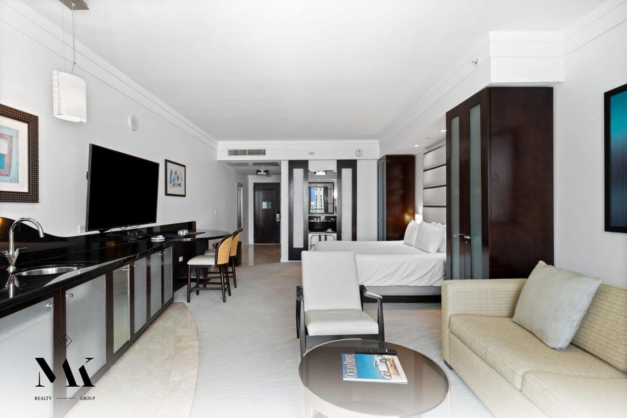 Fontainebleau Ocean Bay View W Balcony Holiday home Miami Beach