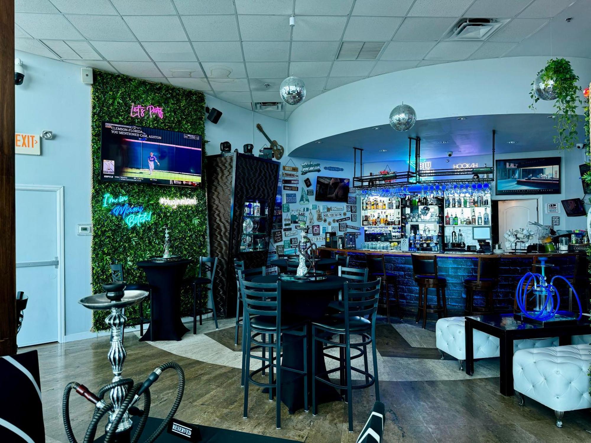 Beachfront Pool Gym Tennis Miami Beach! Miami Beach