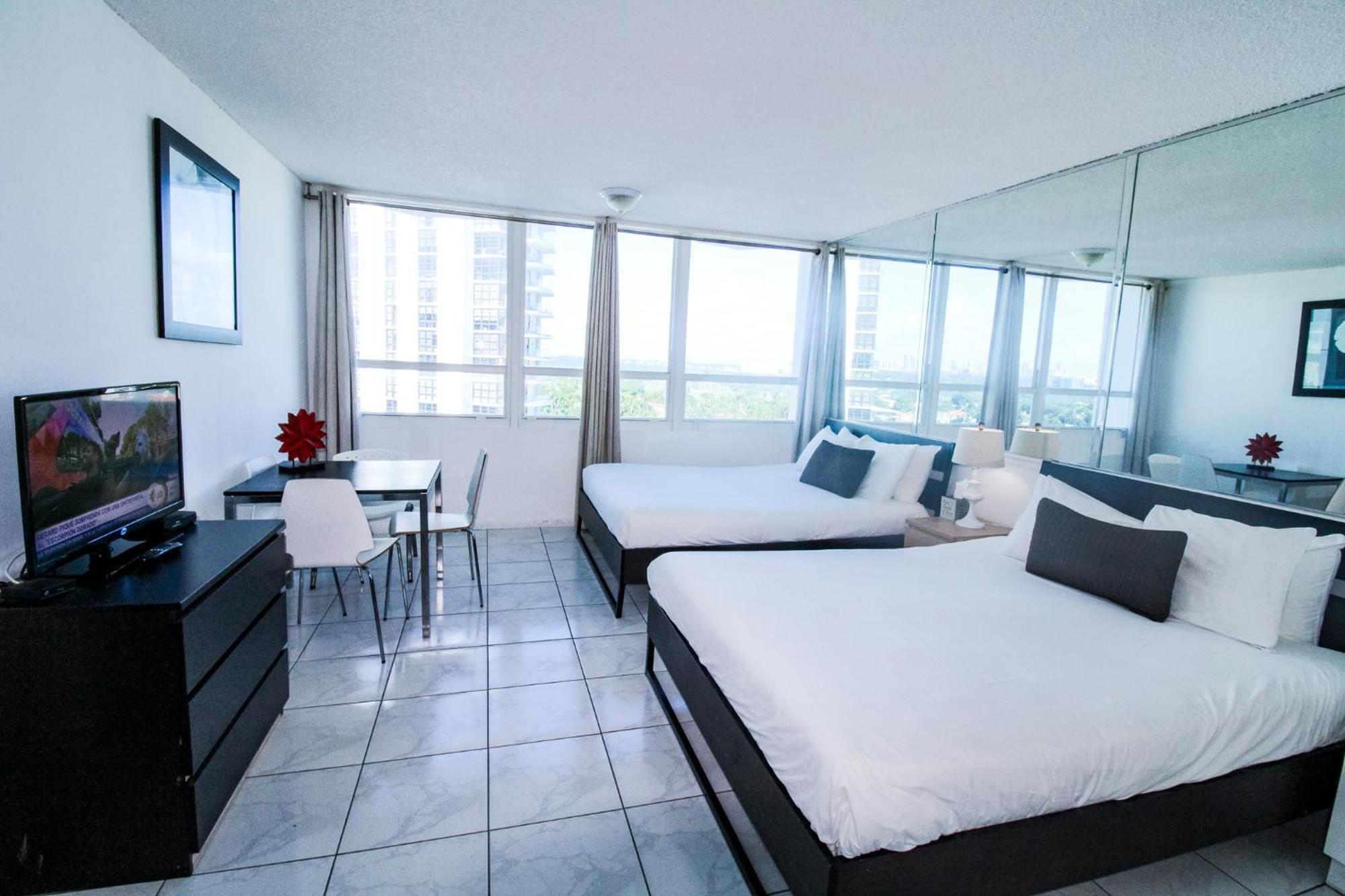Holiday home Castle 1118 Bayview Direct Access, Tennis, Pool, Restaurants, Free Parking
