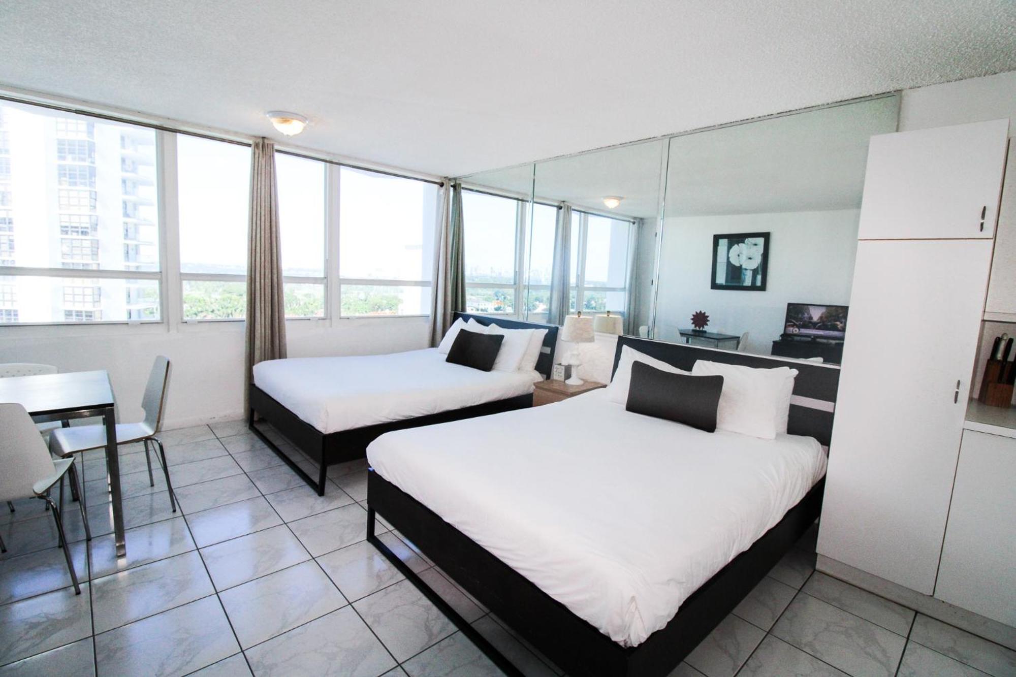 Holiday home Castle 1118 Bayview Direct Access, Tennis, Pool, Restaurants, Free Parking *