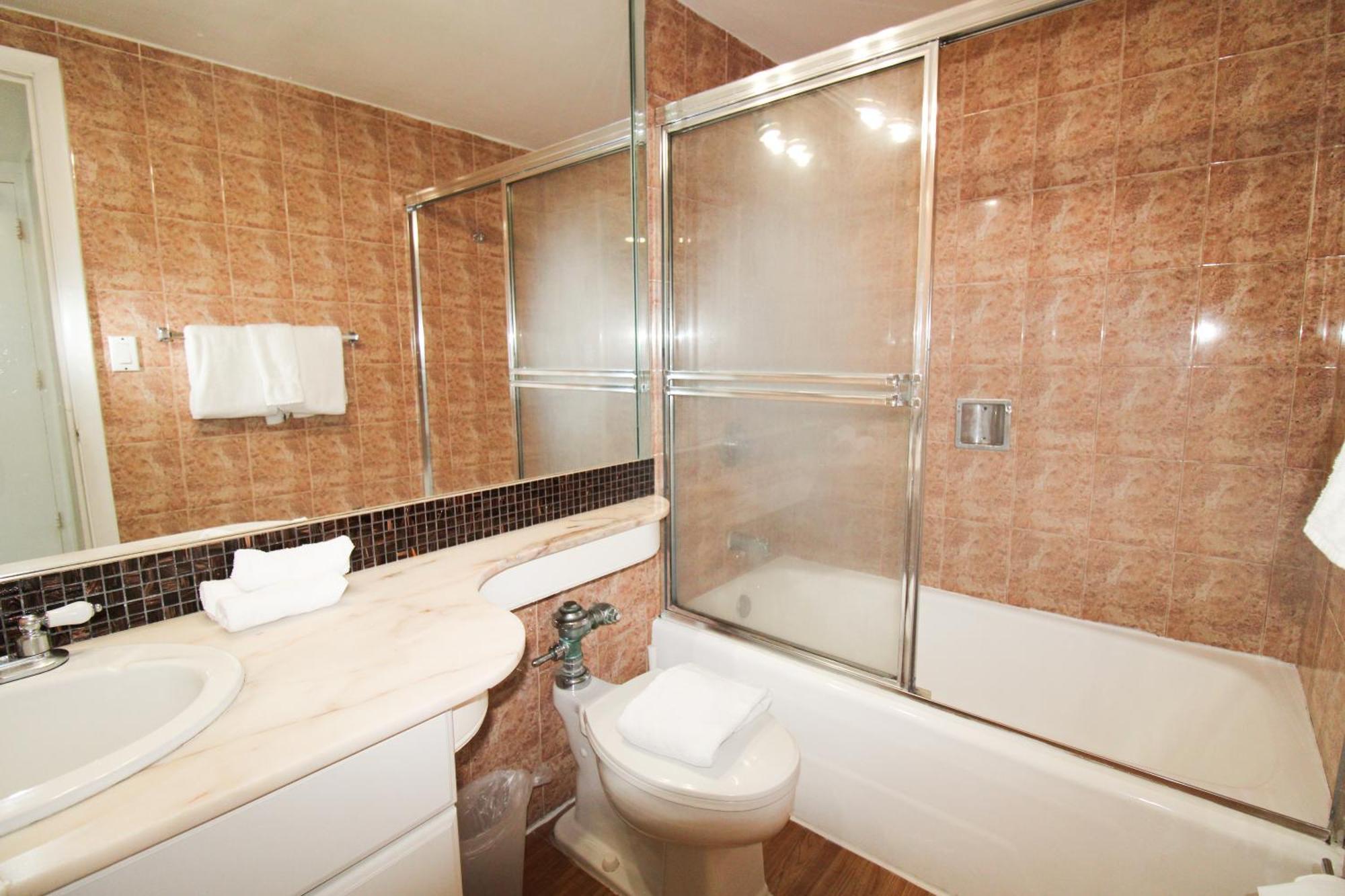 Castle 1120 Bayview Studio, Access, Pool, Tennis, Free Parking Holiday home Miami Beach