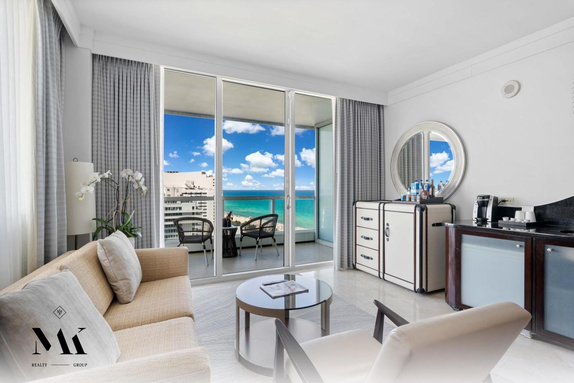 Fontainebleau Balcony W Pool & Ocean View Ferienhaus Miami Beach
