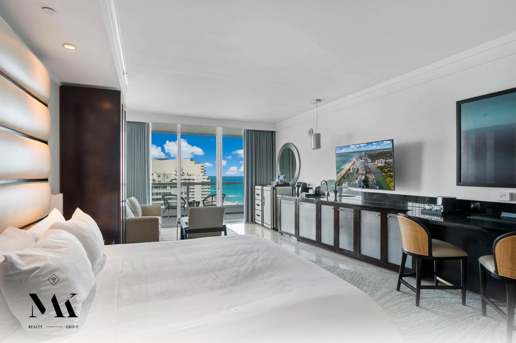 Ferienhaus Fontainebleau Balcony W Pool & Ocean View *