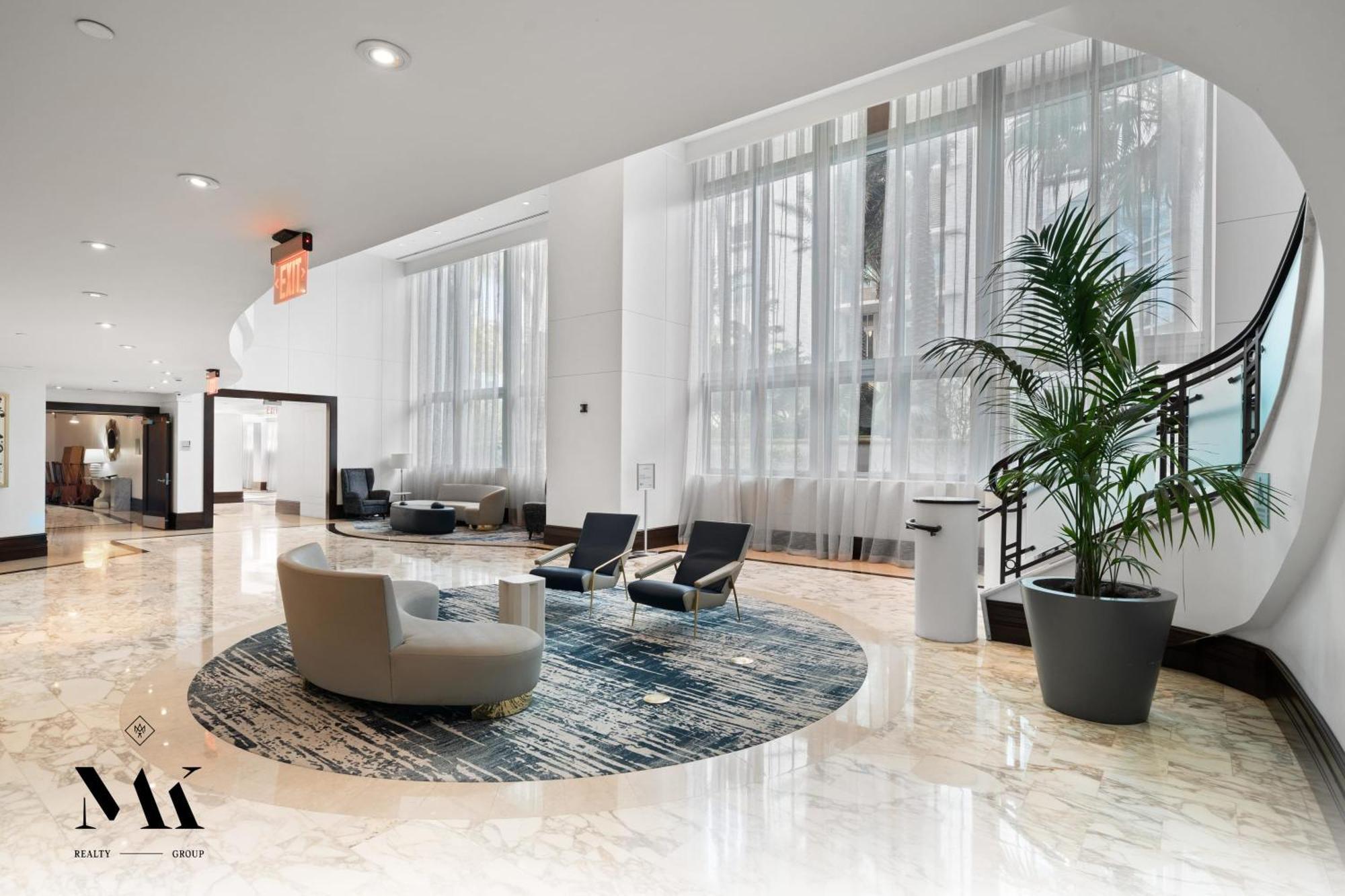 Fontainebleau Ocean Bay View W Balcony Holiday home *