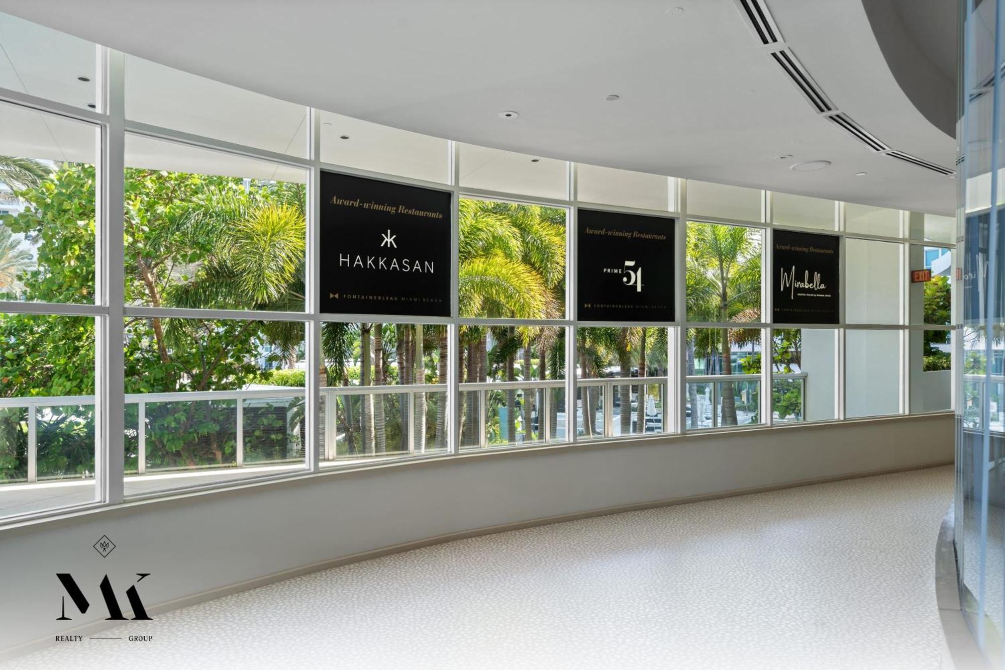 Apartment Fontainebleau Balcony W Ocean + Bay View Miami Beach