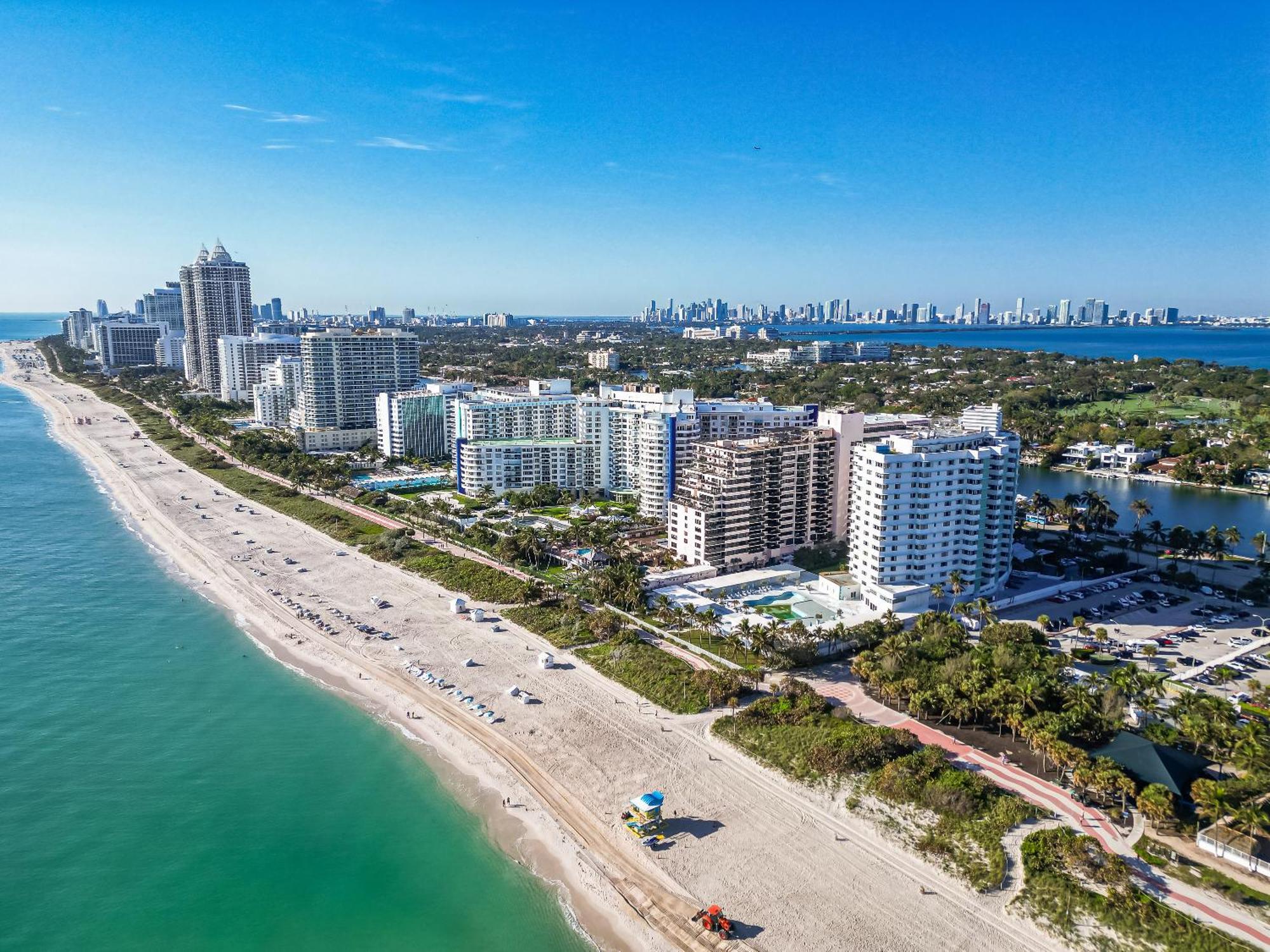 2 Bedrooms Unit Oceanfront The Alexander