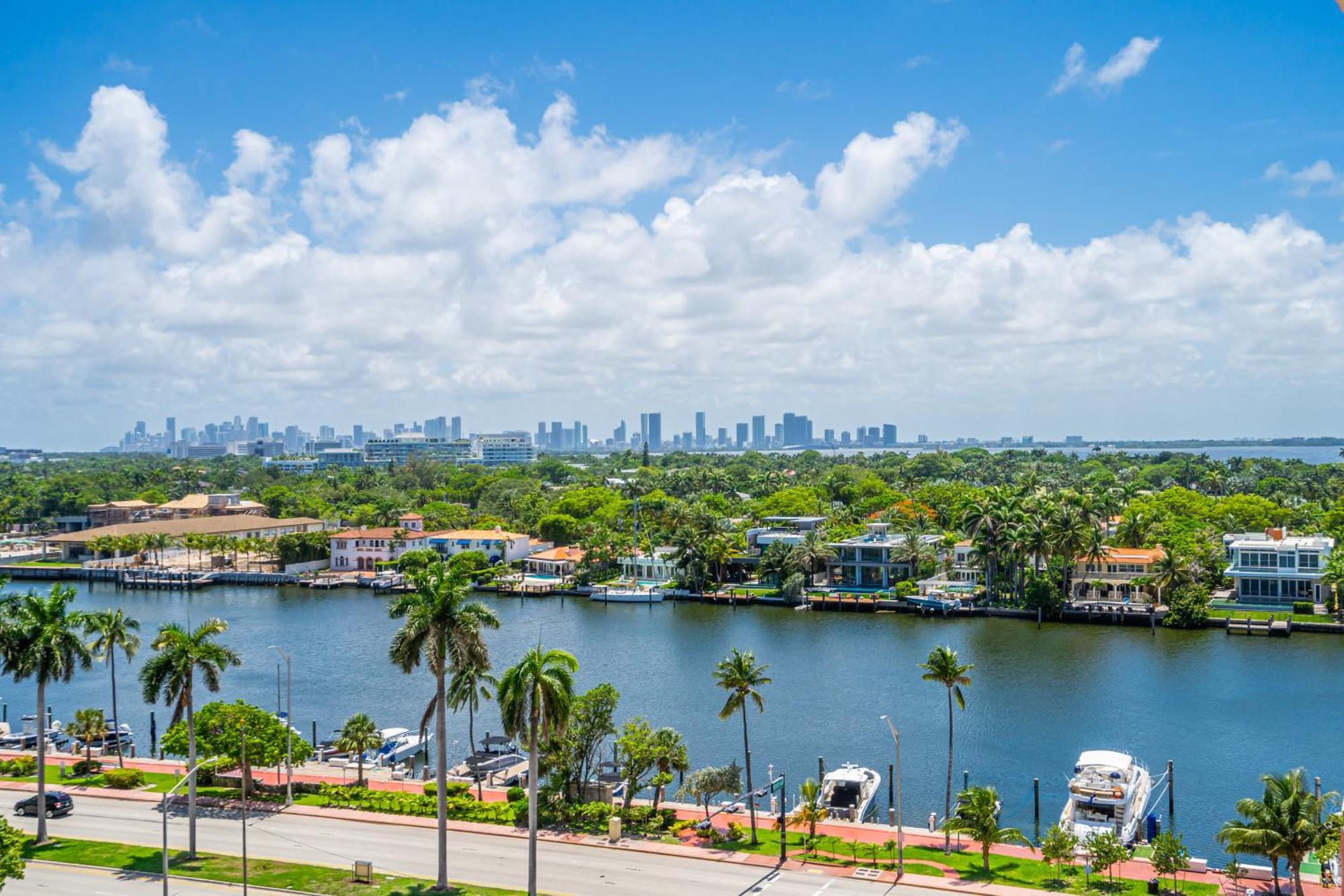 2 Bedrooms Unit Oceanfront The Alexander Apartment Miami Beach