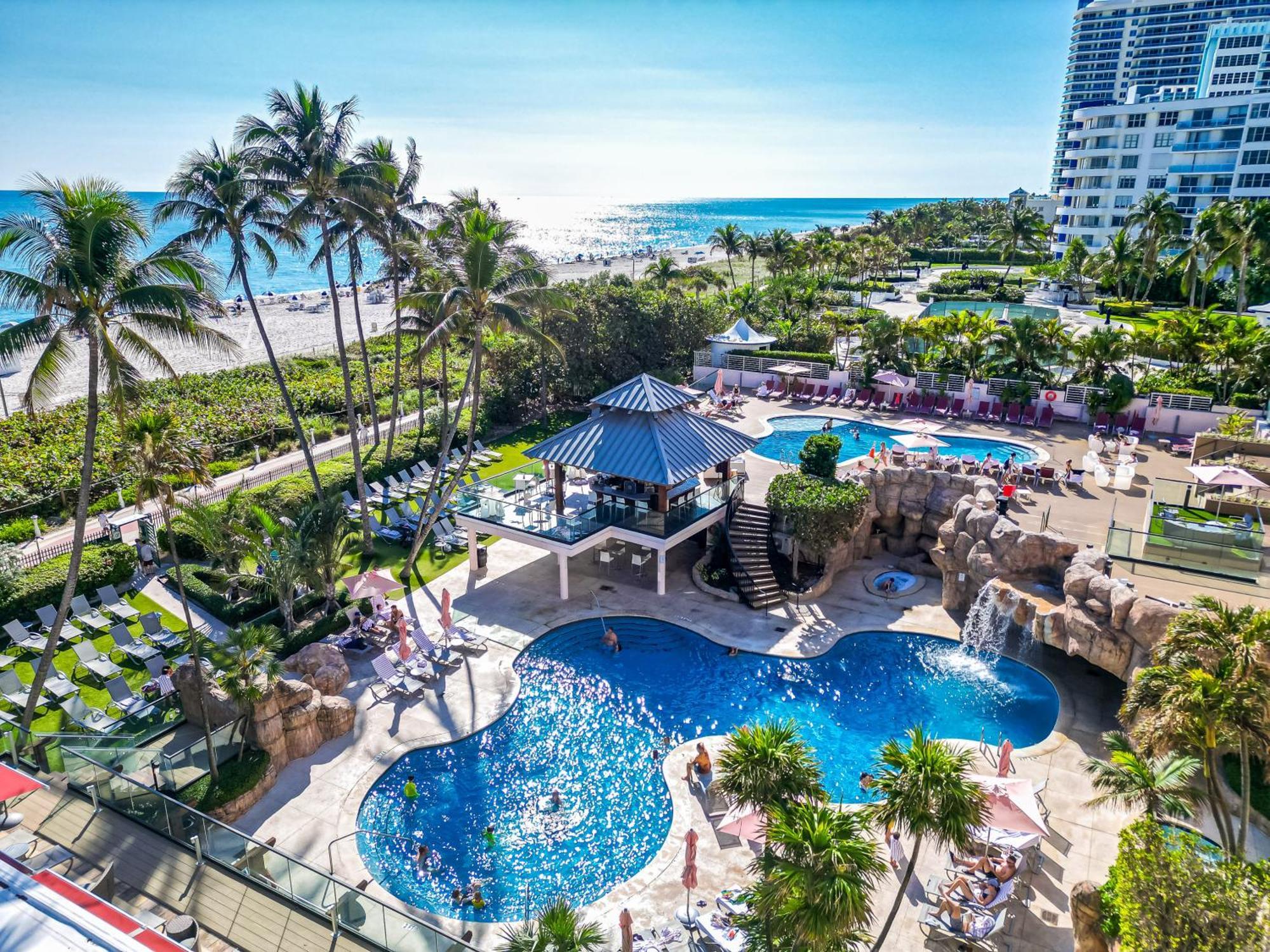 2 Bedrooms Unit Oceanfront The Alexander * Miami Beach