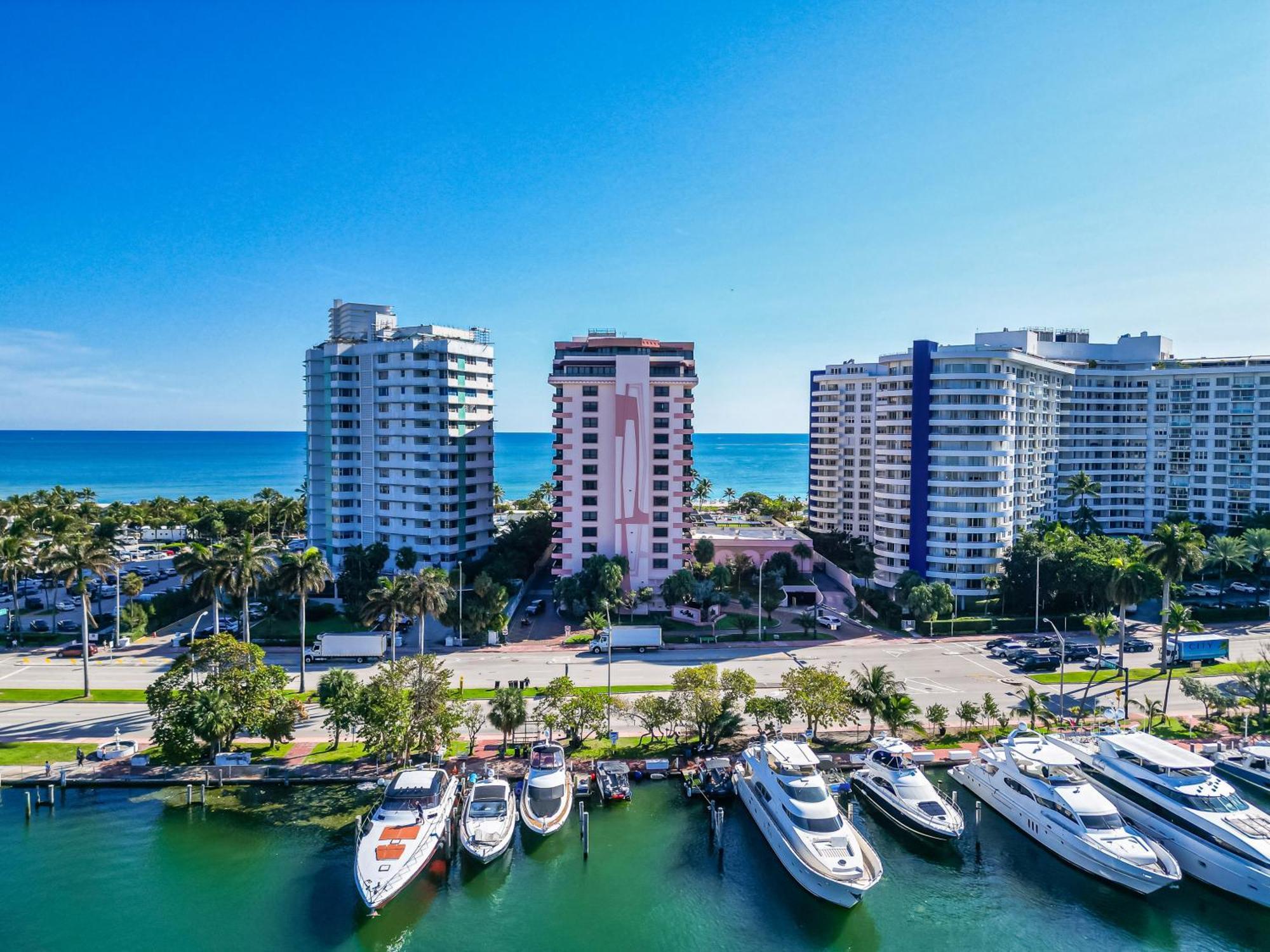 2 Bedrooms Unit Oceanfront The Alexander Apartment Miami Beach