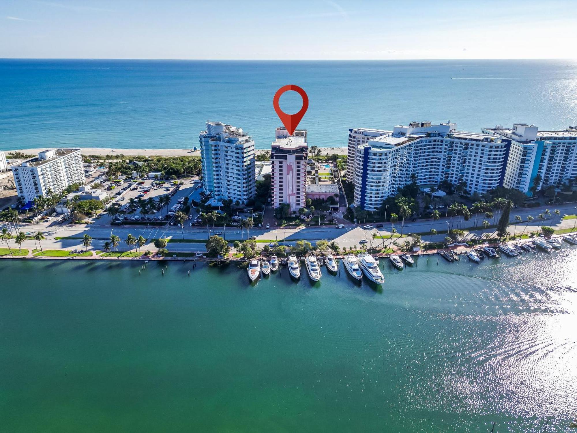 2 Bedrooms Unit Oceanfront The Alexander *
