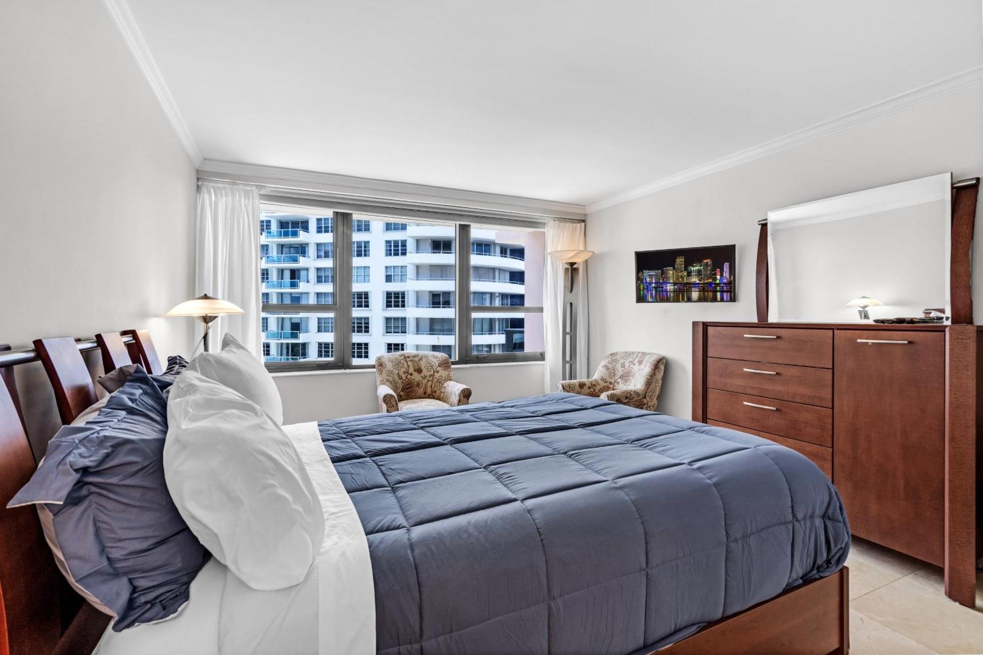 Apartment 2 Bedrooms Unit Oceanfront The Alexander Miami Beach