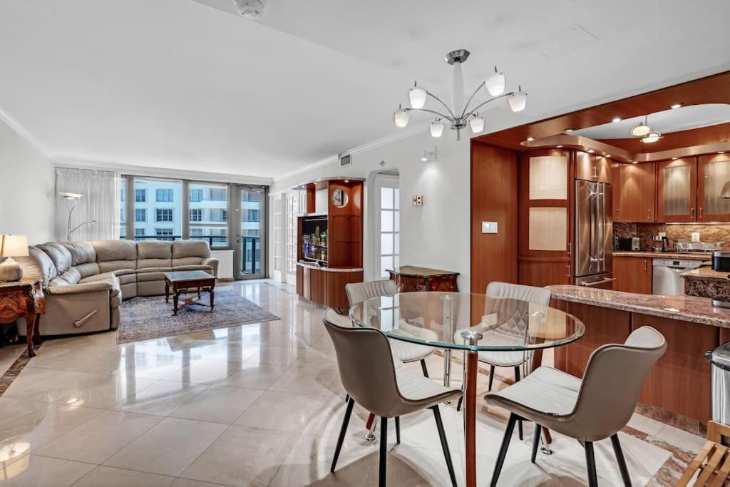 Apartment 2 Bedrooms Unit Oceanfront The Alexander Miami Beach