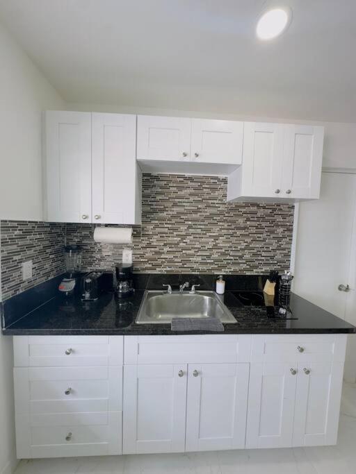 Apartment New Mid Miami Free Parking And Access *
