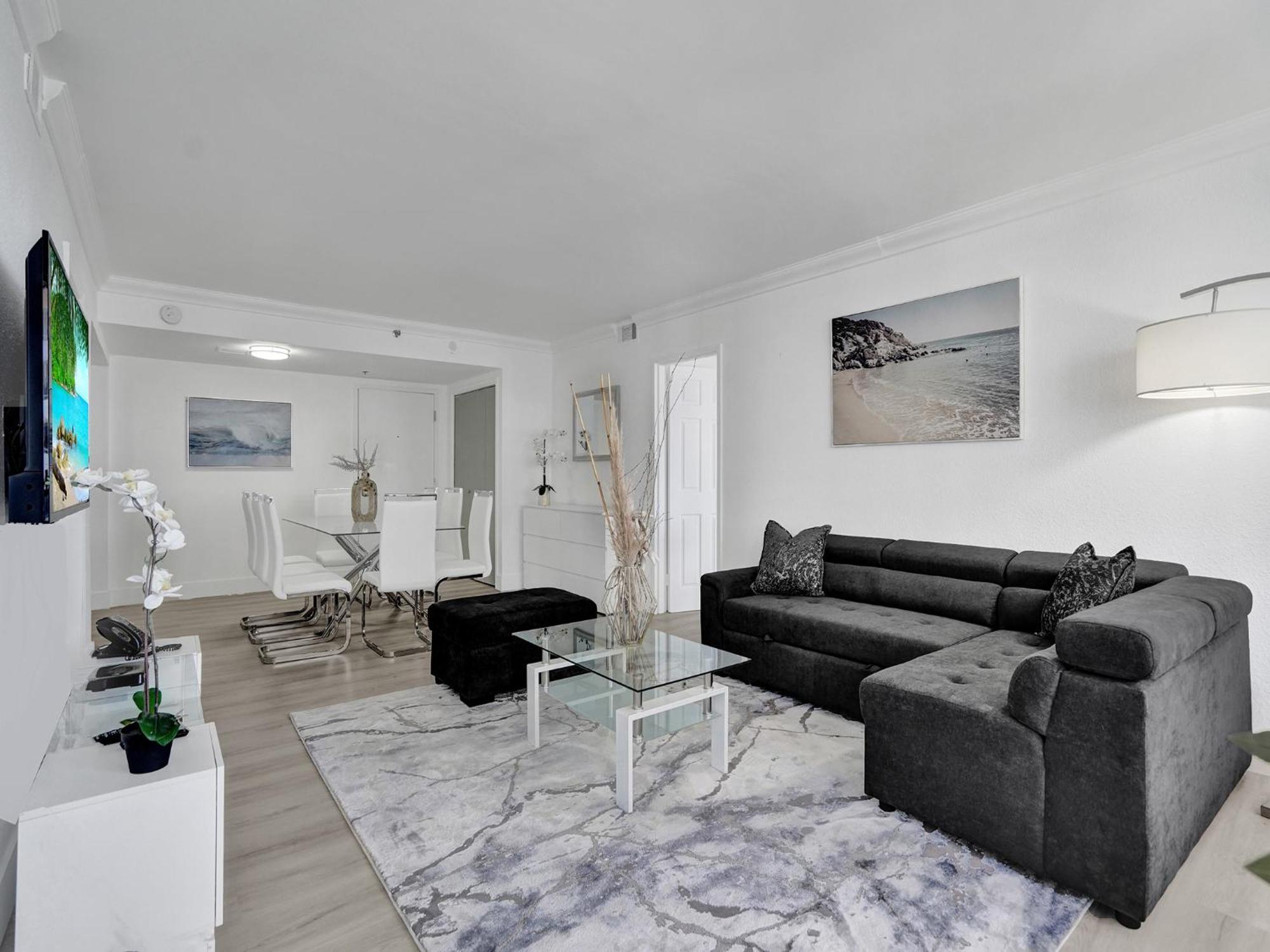 Ocean View Spacious Service 907 Apartment Miami Beach