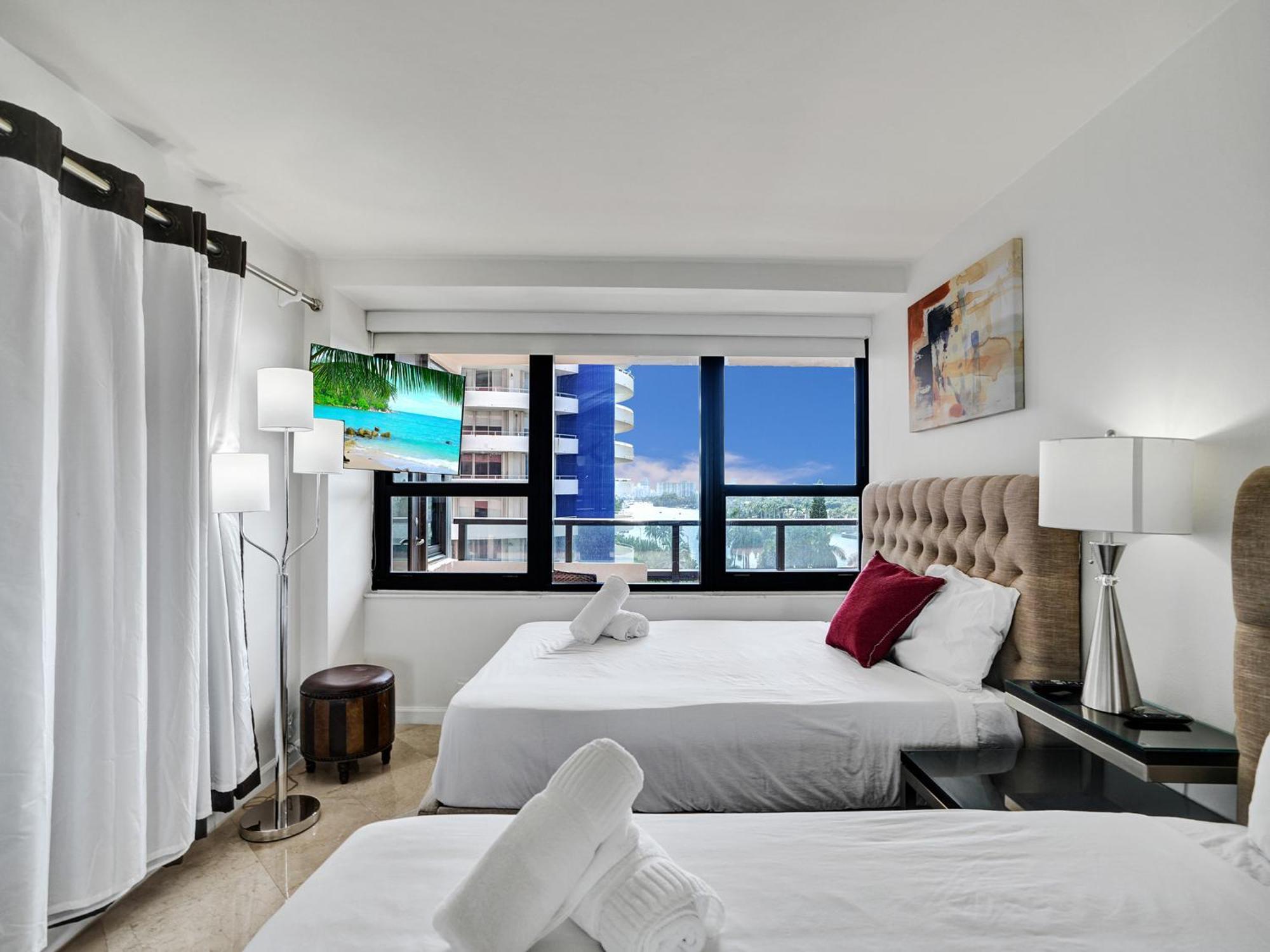 921 * Miami Beach