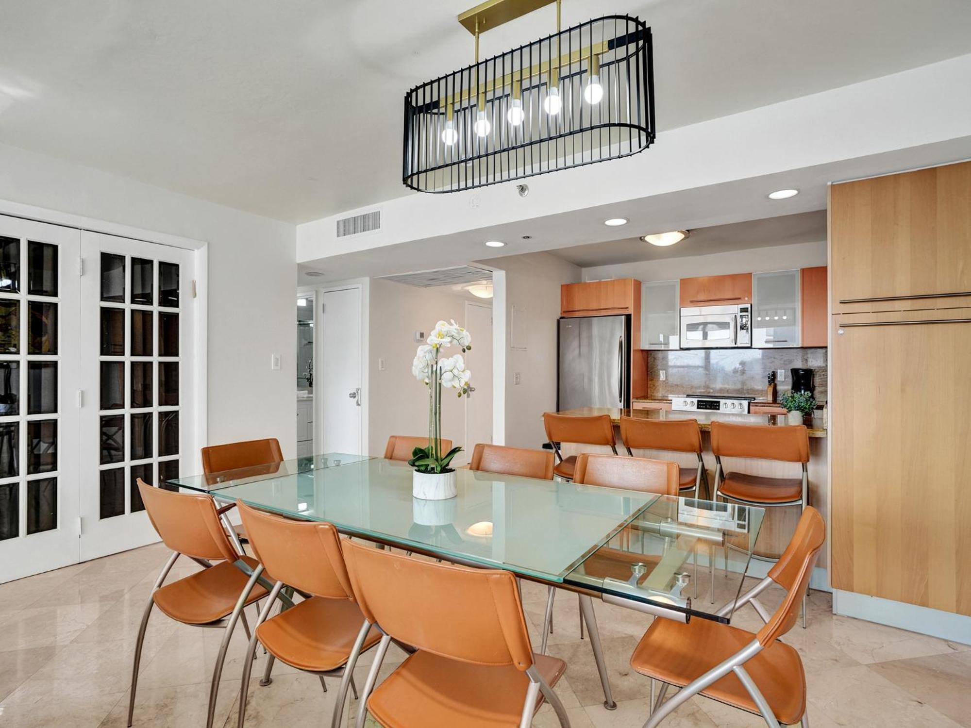 Apartment 921