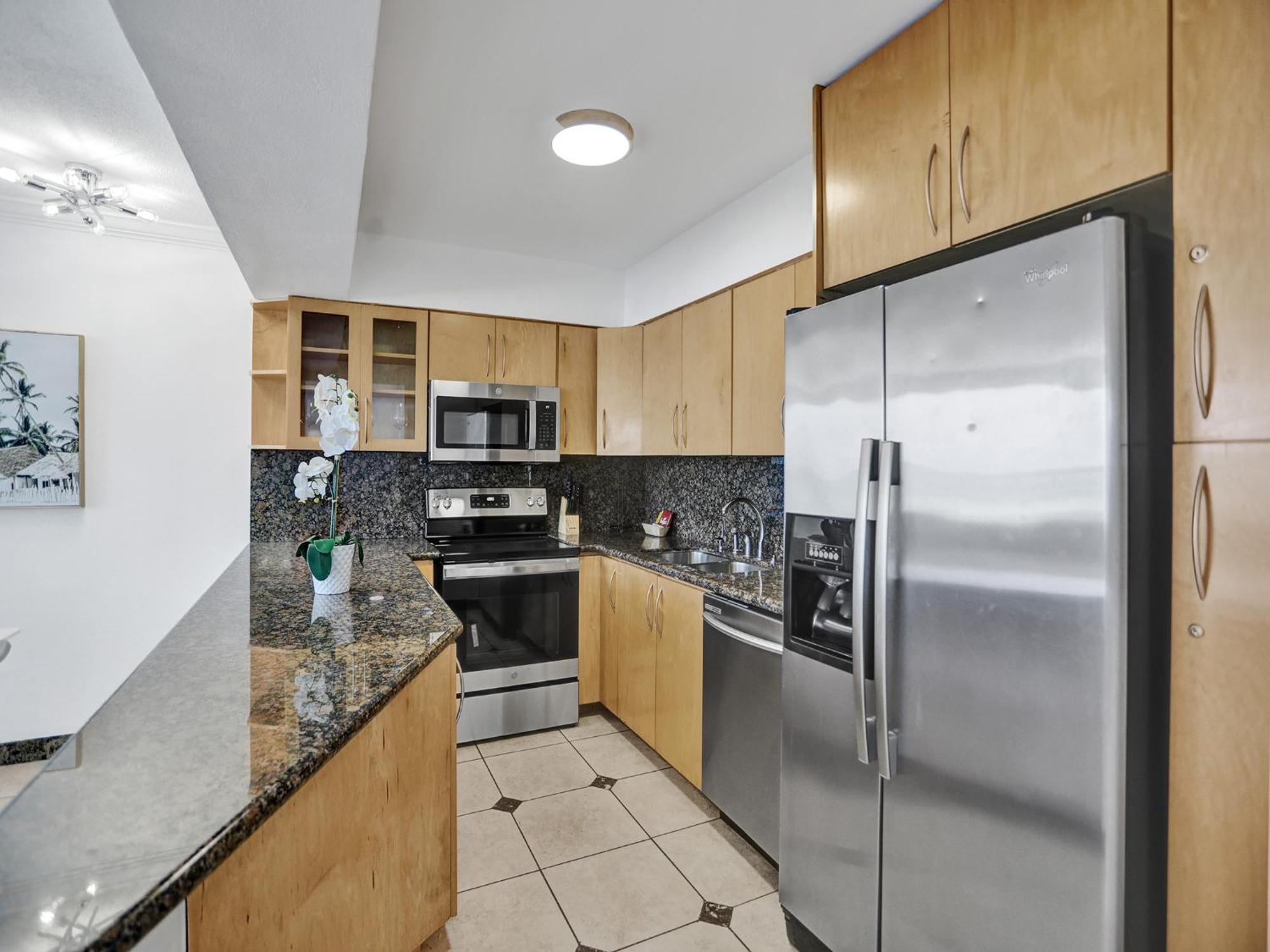 Apartment Beautiful In Service 1004 Miami Beach