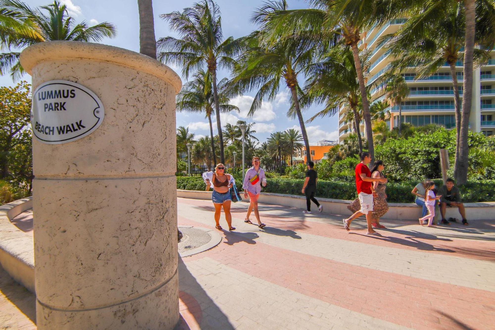 Comfy 1 B/r, Near Ocean Dr & - South Miami Beach