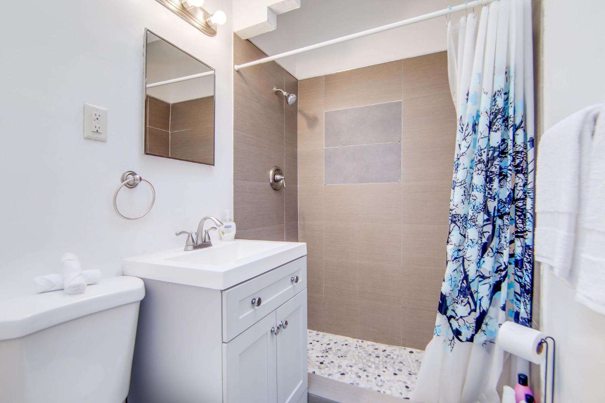 Comfy 1 B/r, Near Ocean Dr & - South Apartment
