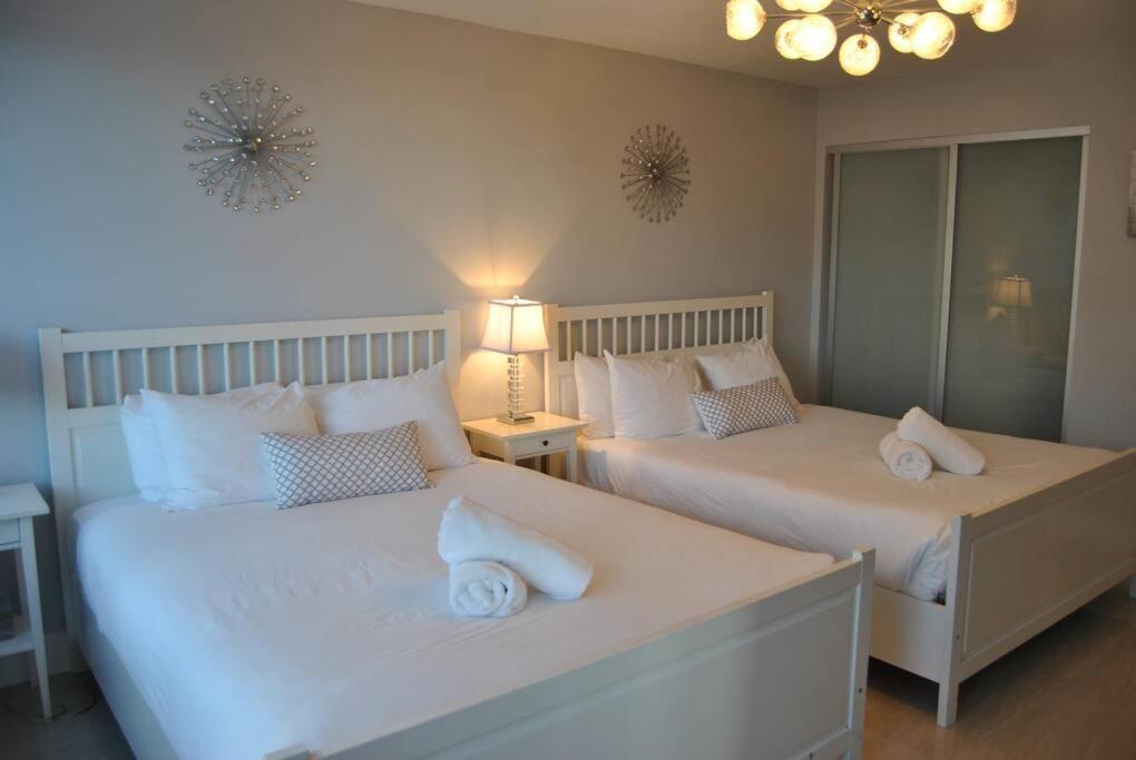 Ocean Front 2 Bedroom And 2 Bathroom At The Alexander Apartment *